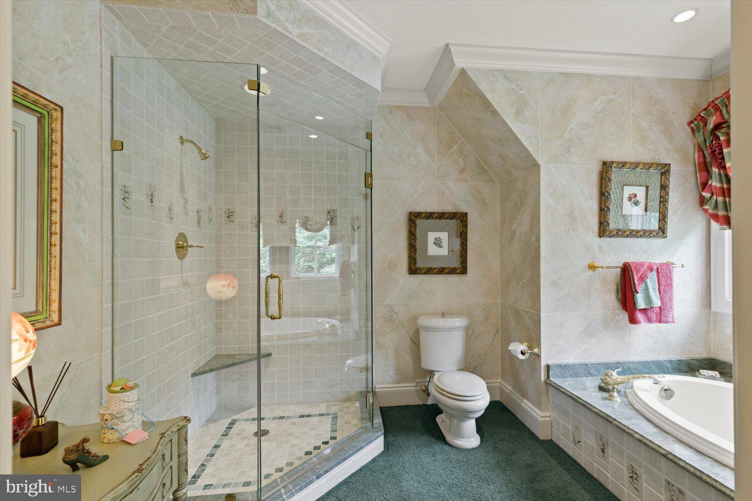 RIVER BEND - Residential