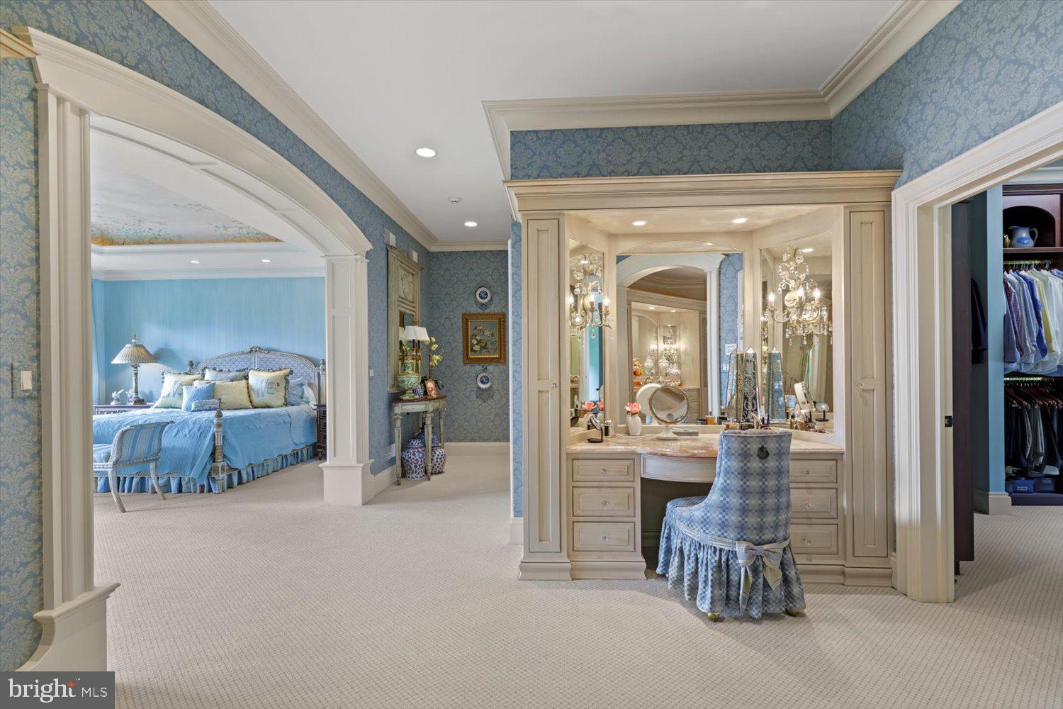 RIVER BEND - Residential