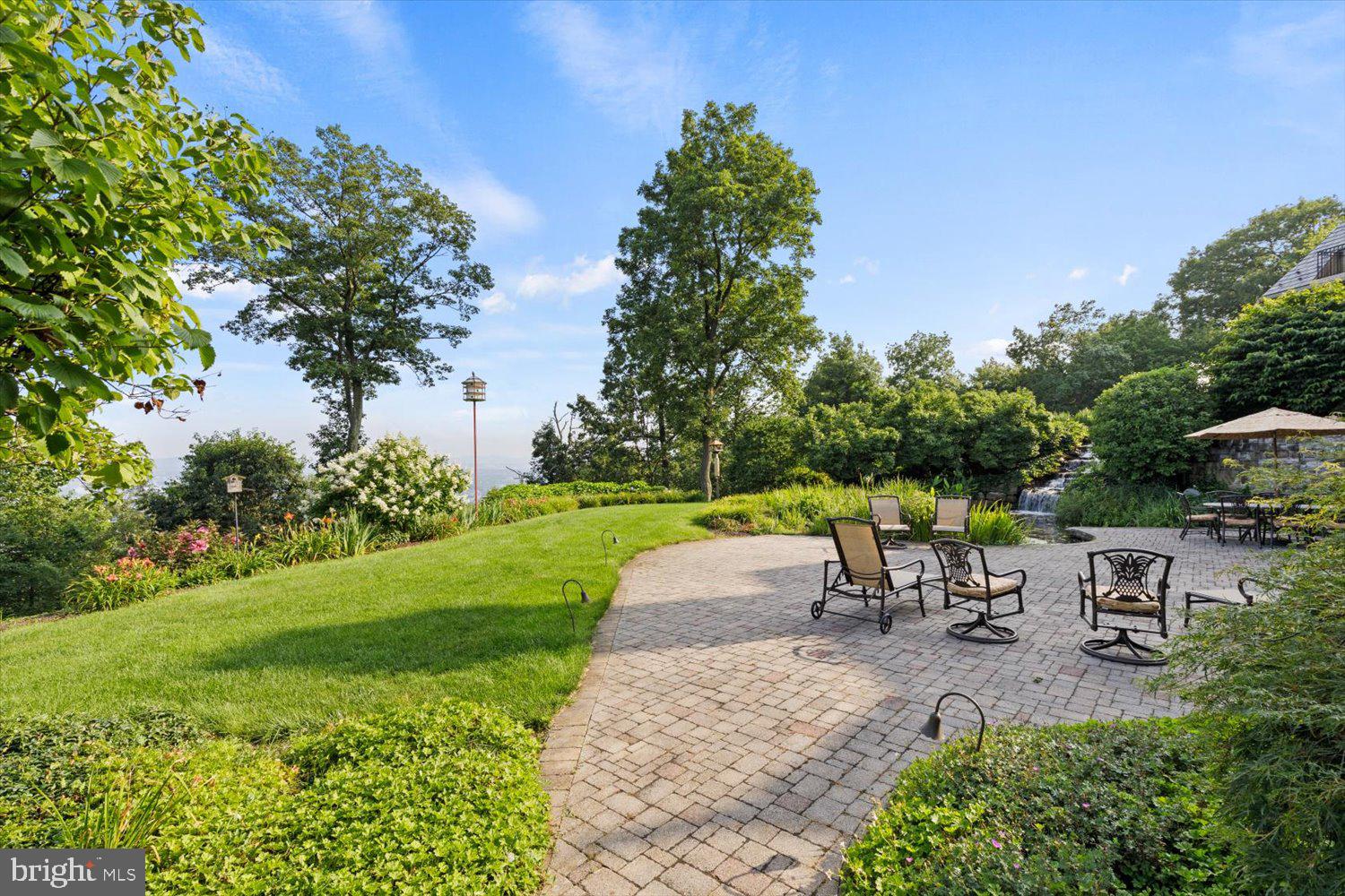 RIVER BEND - Residential