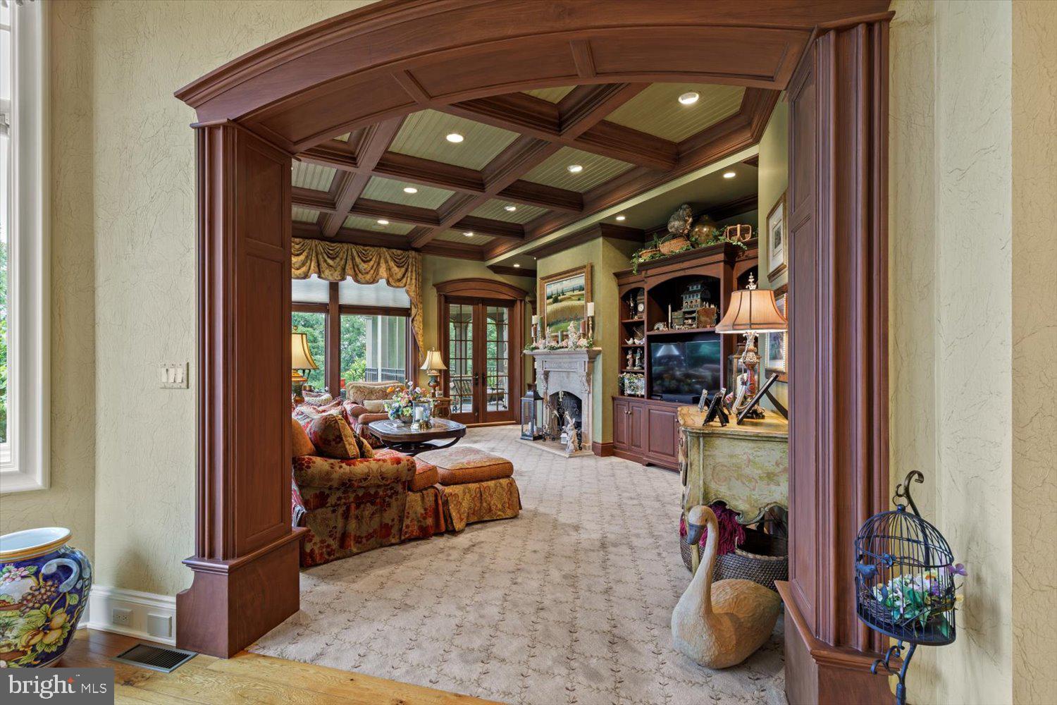 RIVER BEND - Residential