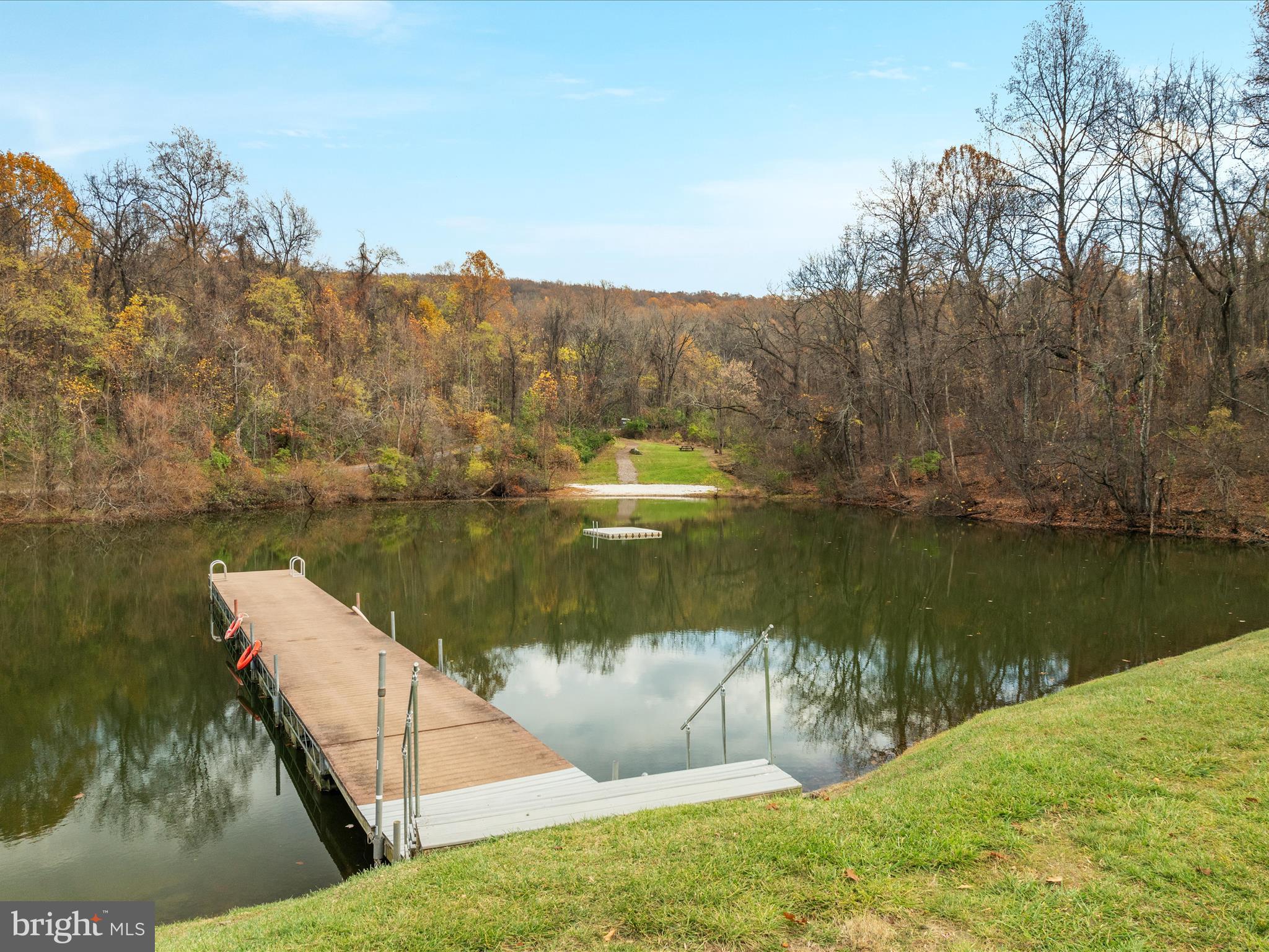 BLUE MOUNTAIN - Residential