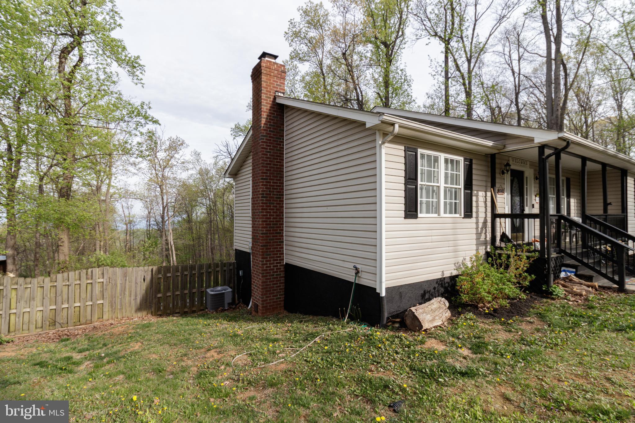 BLUE MOUNTAIN - Residential