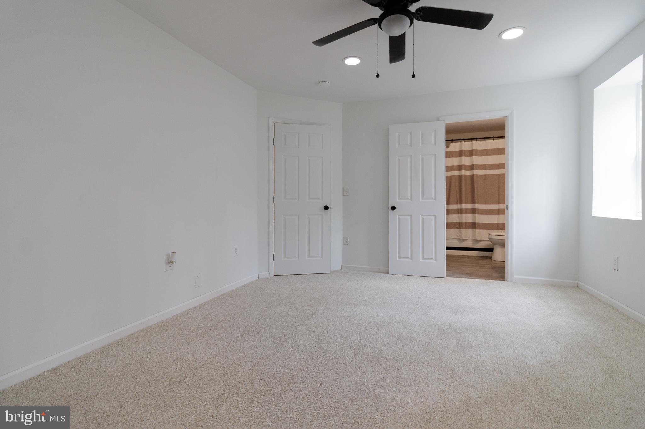 BLUE MOUNTAIN - Residential