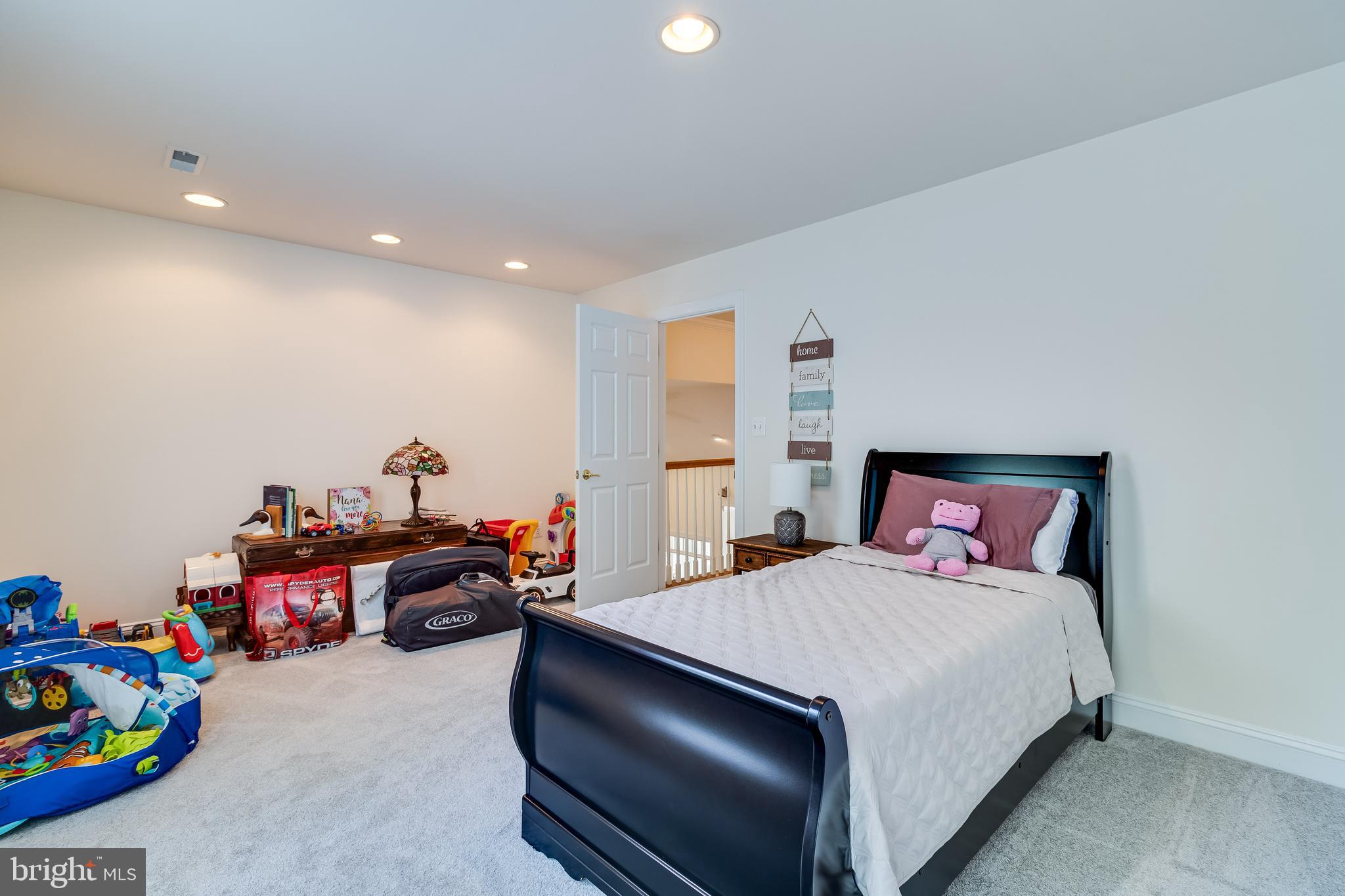 SWAN POINT SUB - Residential