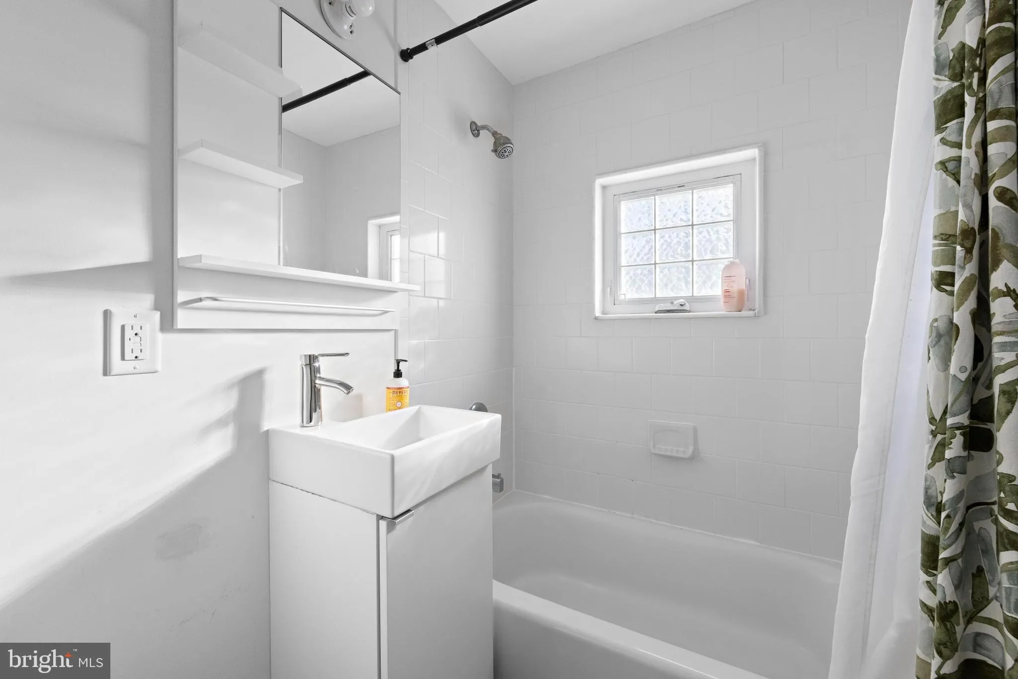 Long Beach Township, New Jersey 08008, United States, 4 Bedrooms Bedrooms, ,3 BathroomsBathrooms,Residential,Pending,22313