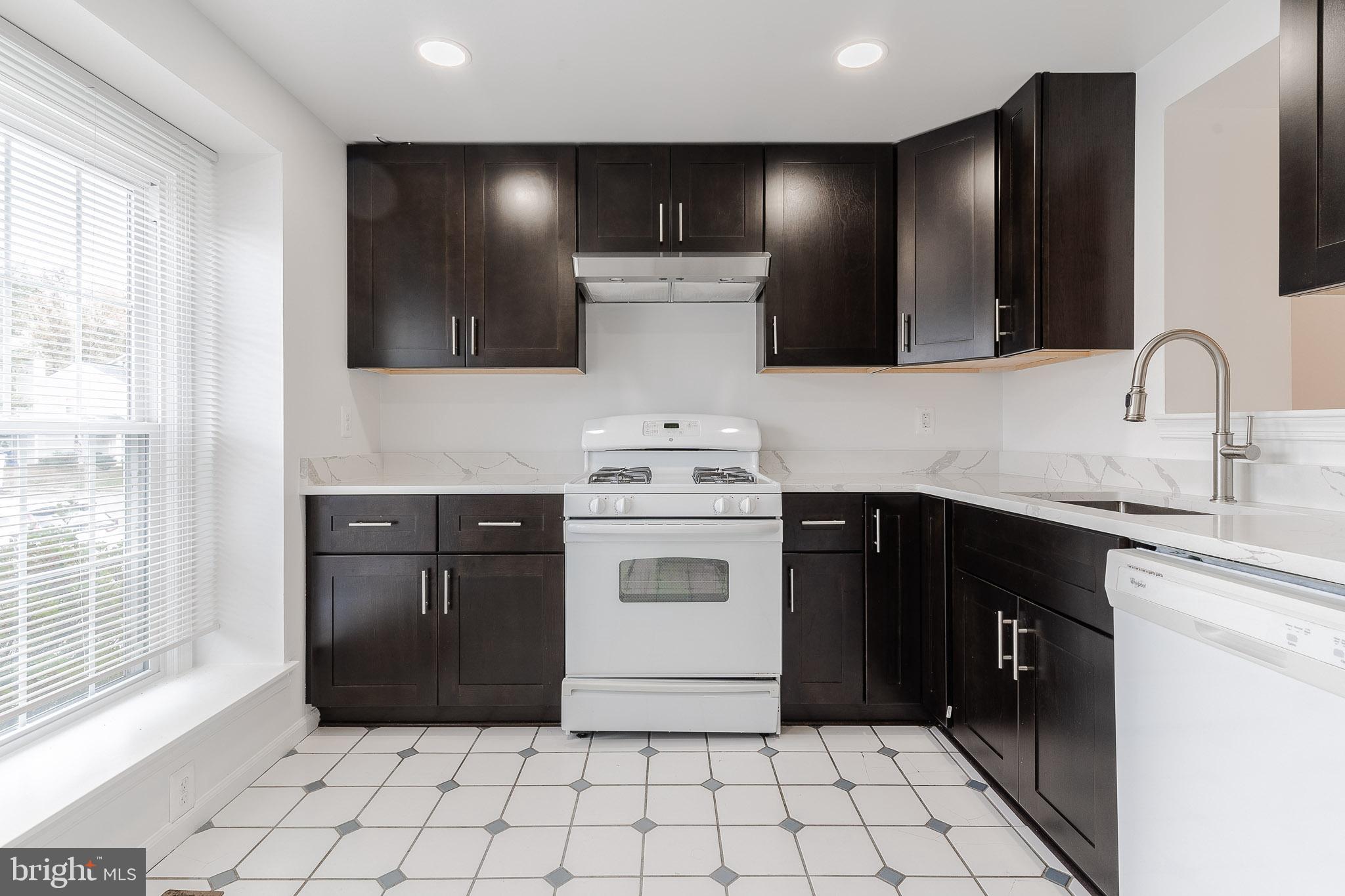 NEWGATE - Residential Lease