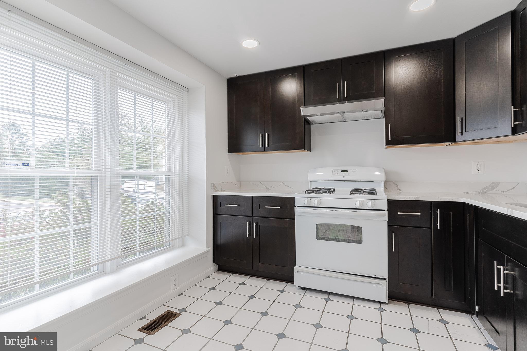 NEWGATE - Residential Lease