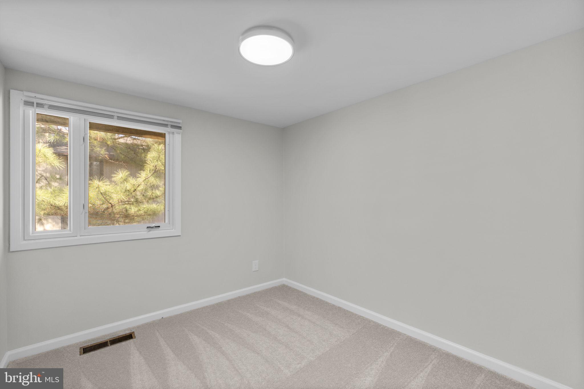 WOODSIDE SQUARE - Residential