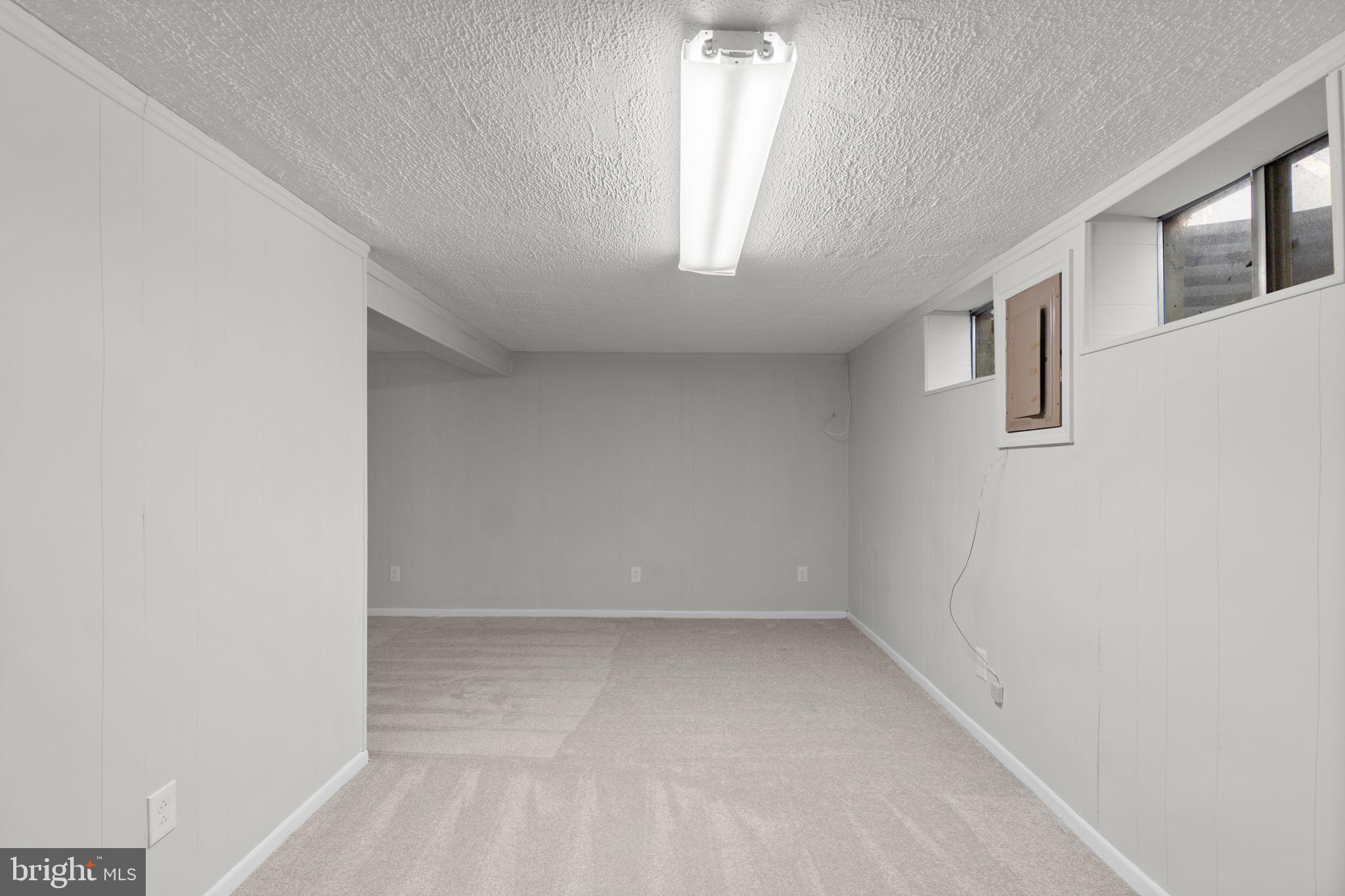 WOODSIDE SQUARE - Residential