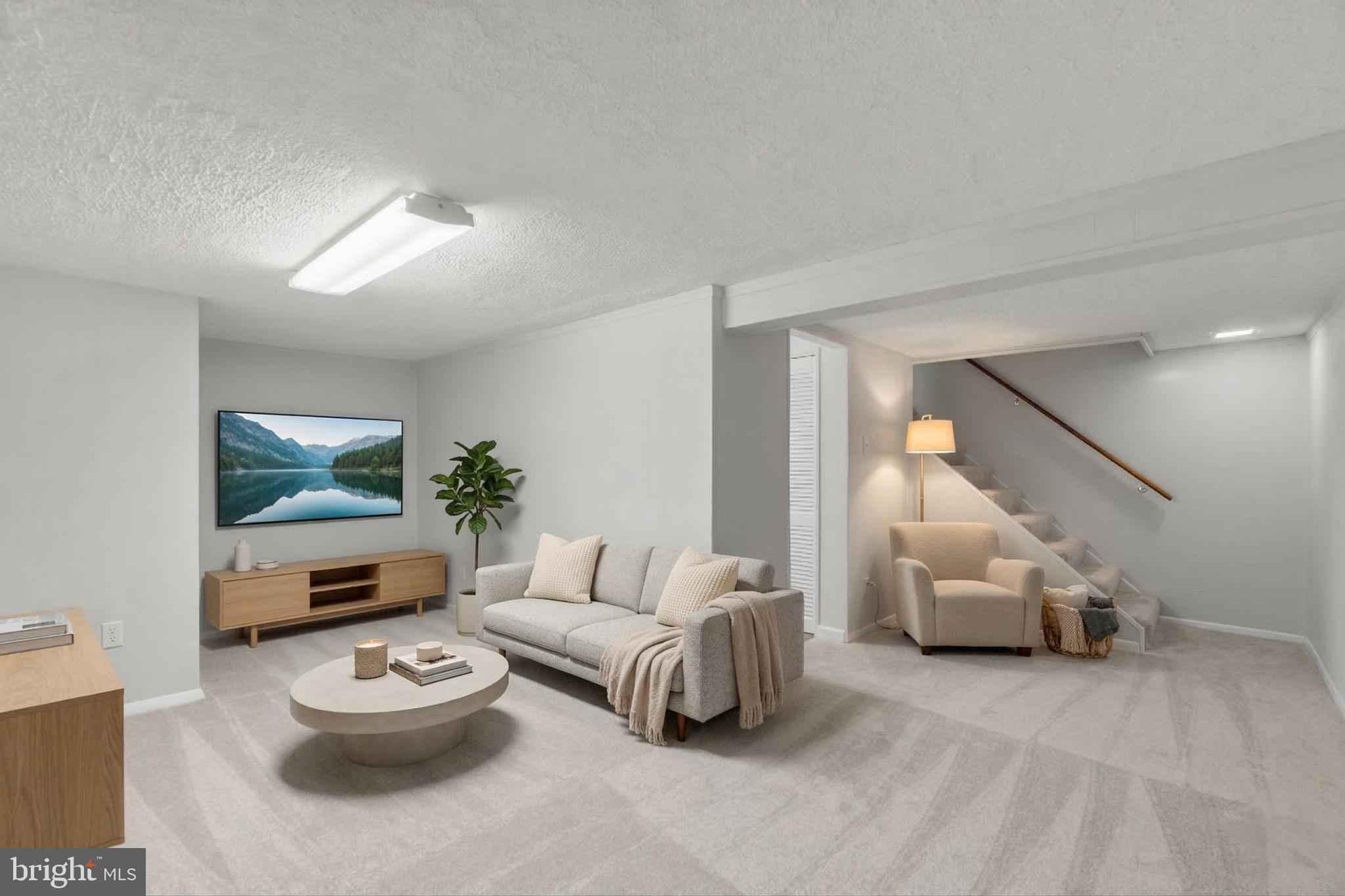 WOODSIDE SQUARE - Residential