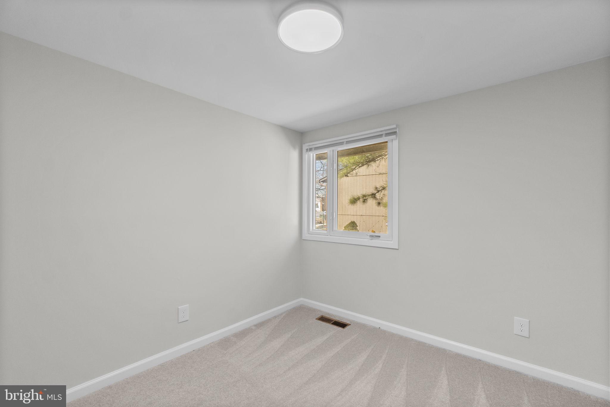 WOODSIDE SQUARE - Residential