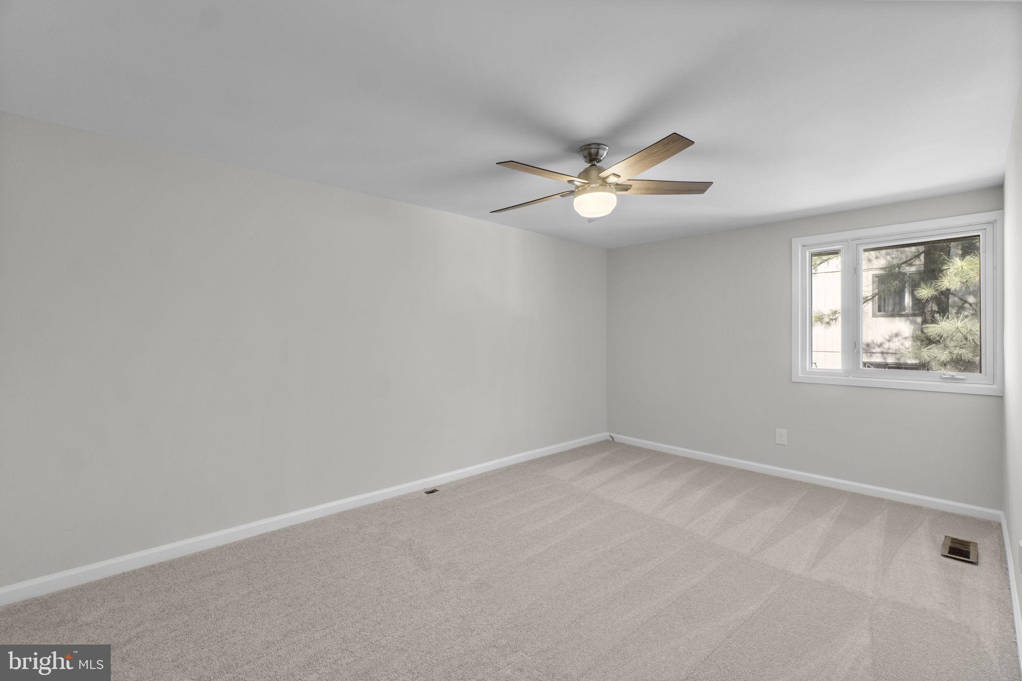 WOODSIDE SQUARE - Residential