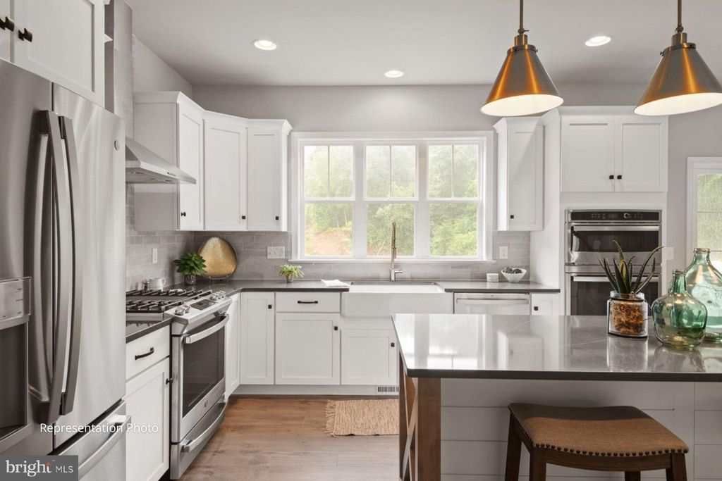 Photo of 139 Alexandria Drive, ANNVILLE, PA 17003 (MLS # PALN2023686)