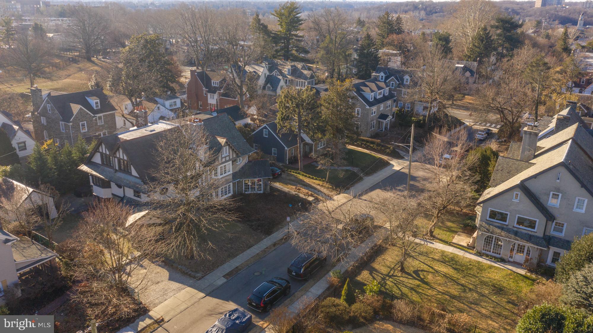 EAST FALLS - Residential