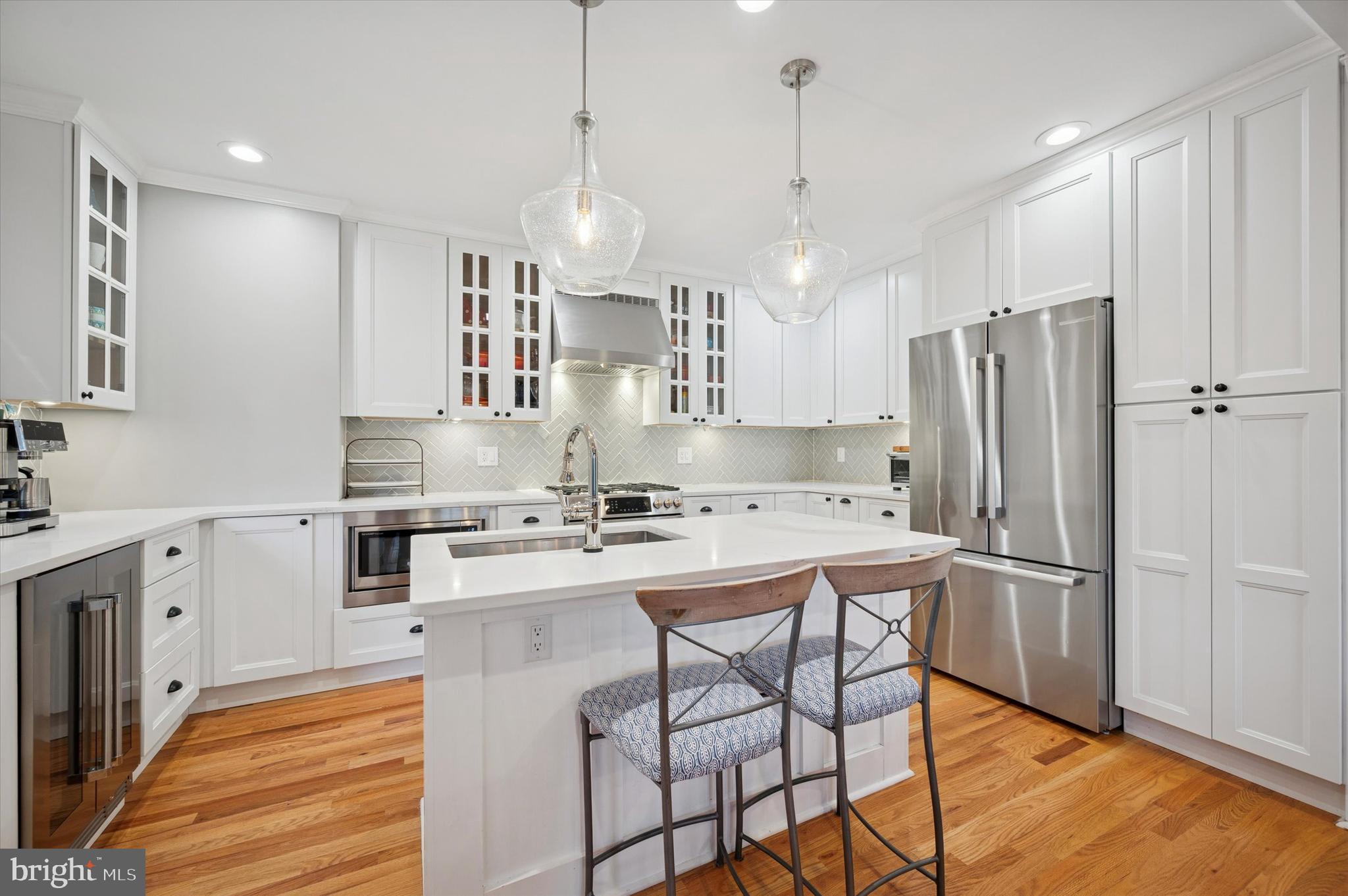 EAST FALLS - Residential