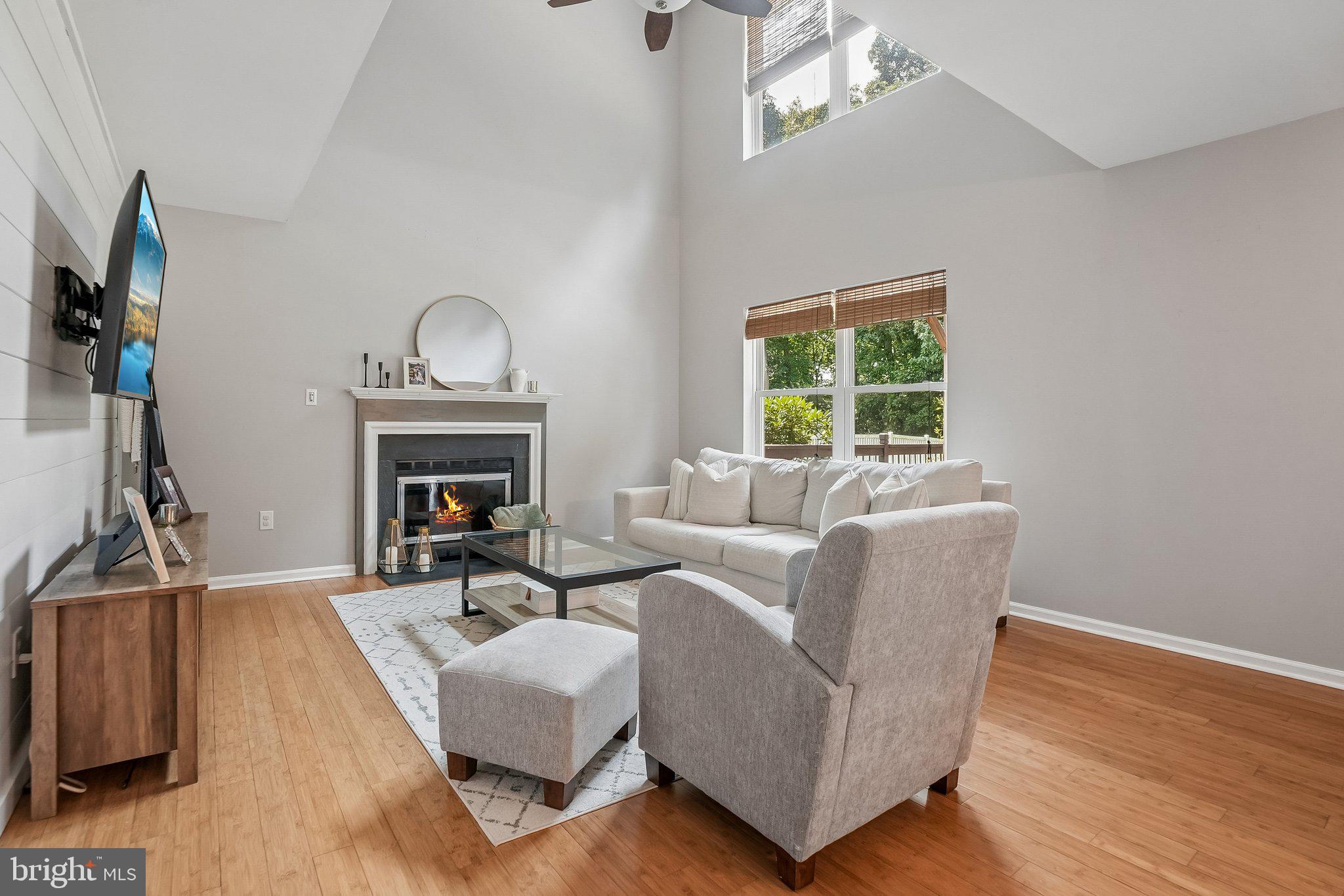 1432 BEVERLY DRIVE