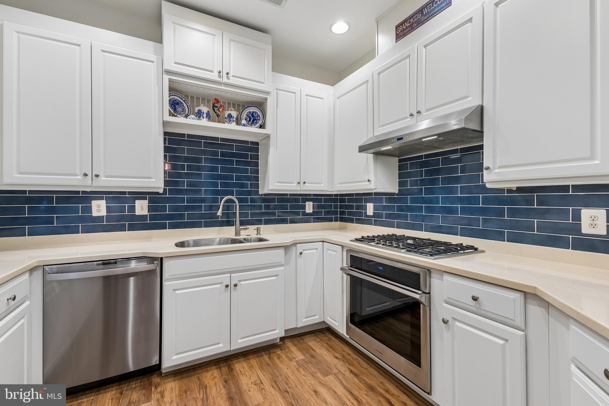 RIVER CLUB 1 AT BELMONT - Residential