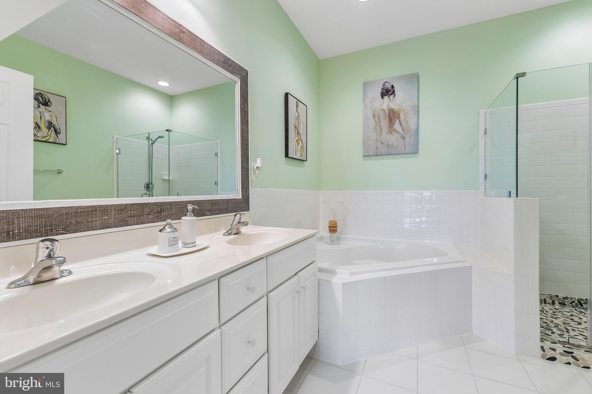 RIVER CLUB 1 AT BELMONT - Residential