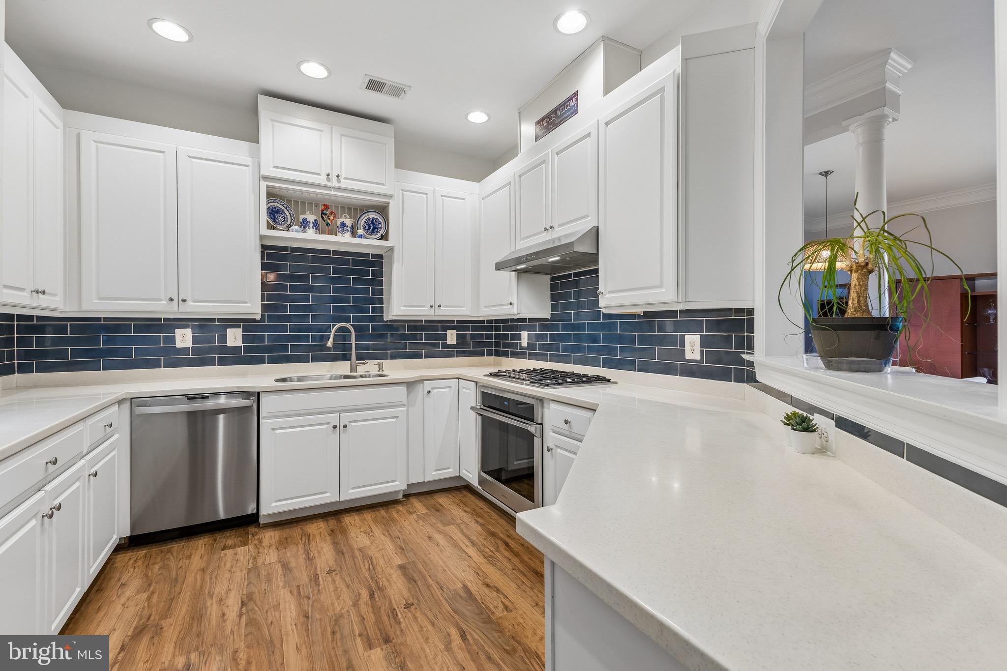 RIVER CLUB 1 AT BELMONT - Residential