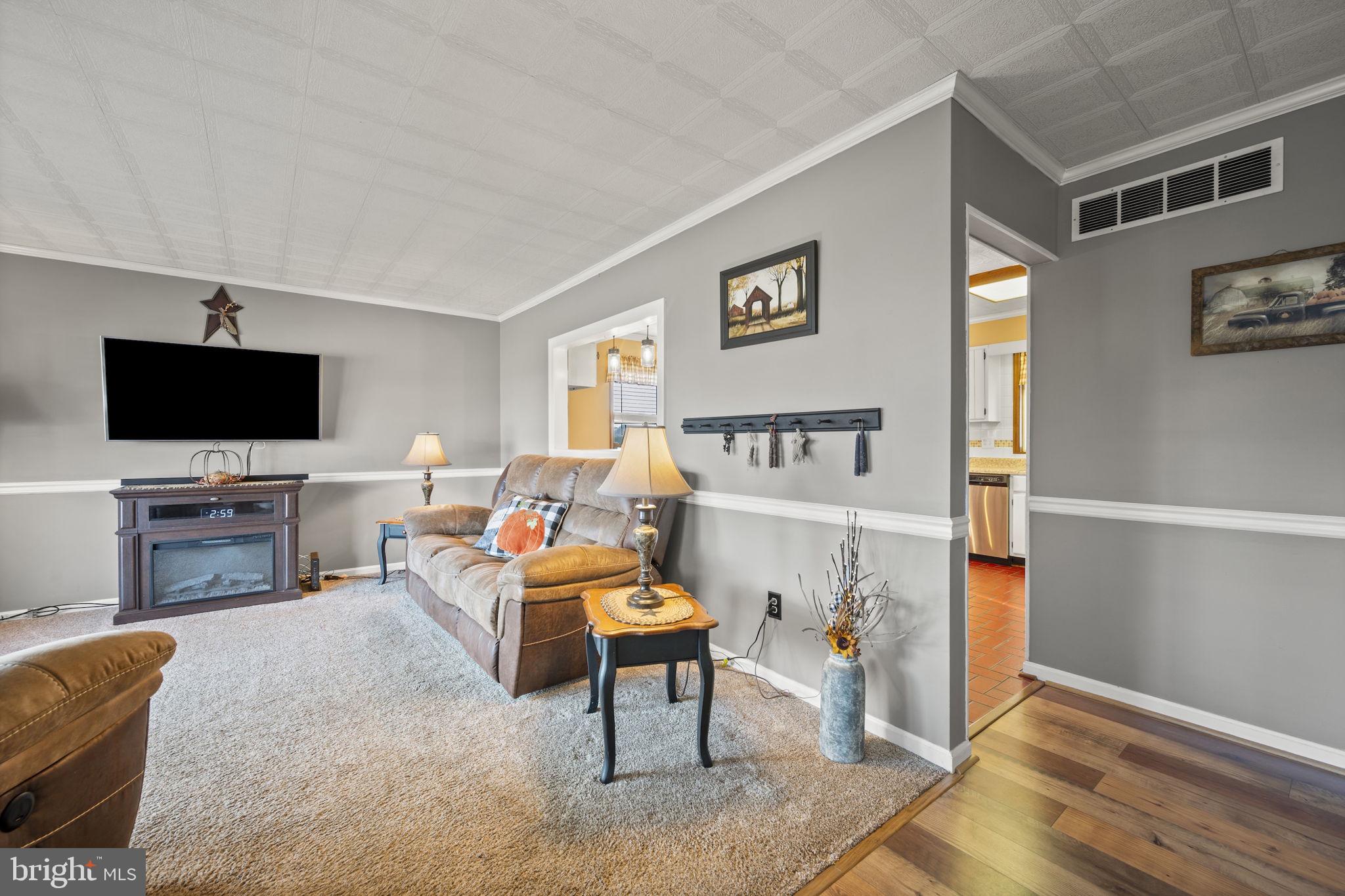 WESTMINSTER ELECTION DISTRICT - Residential