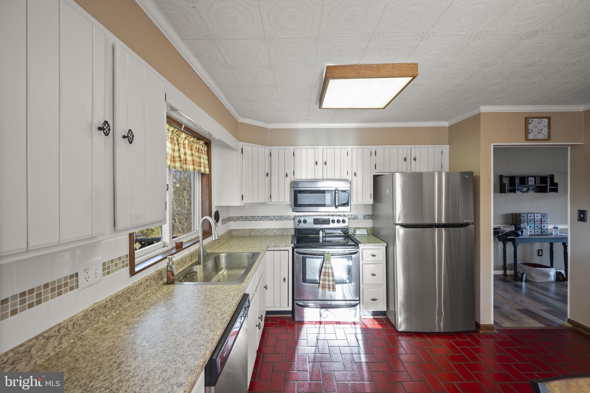 WESTMINSTER ELECTION DISTRICT - Residential