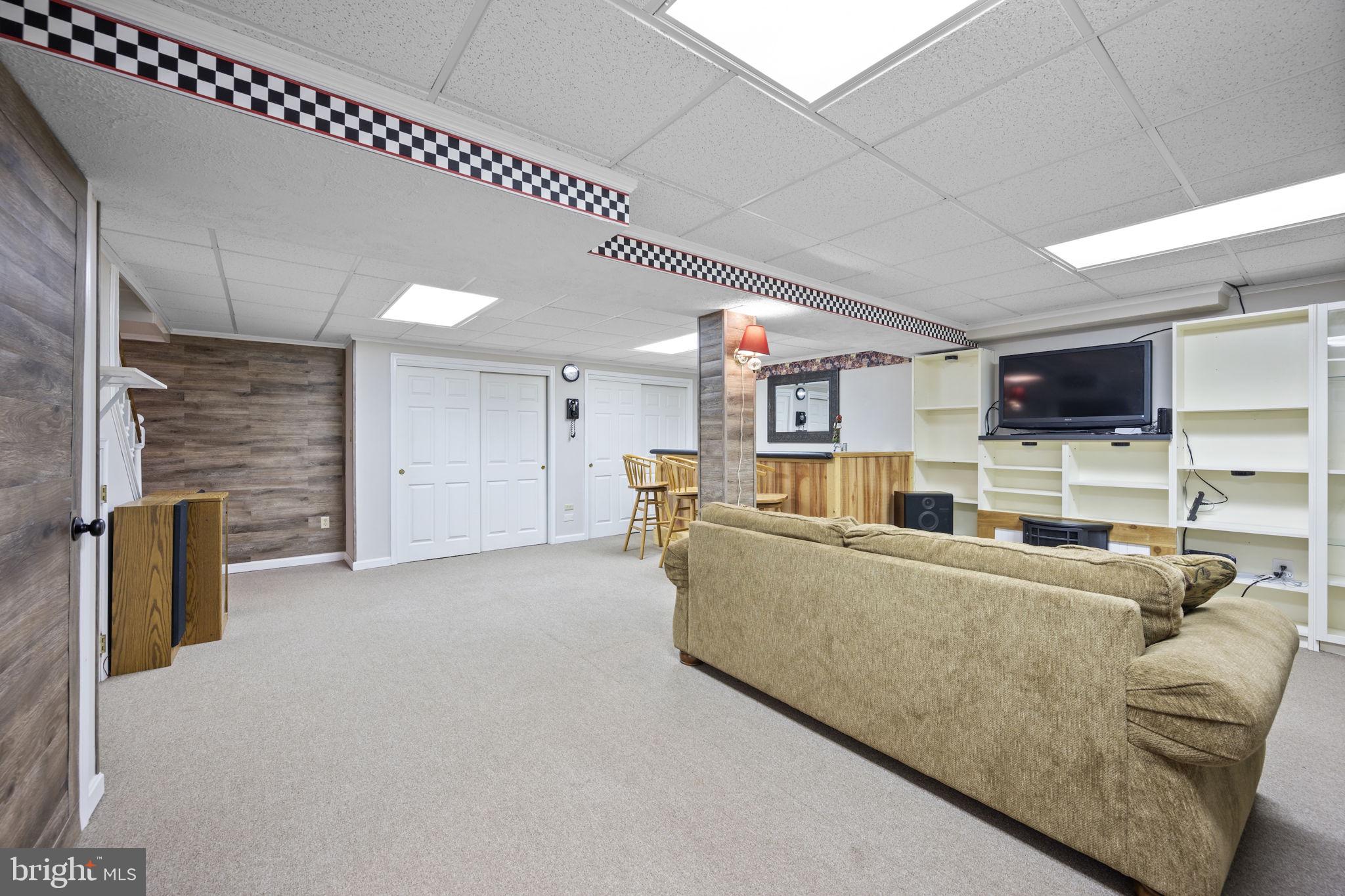 WESTMINSTER ELECTION DISTRICT - Residential