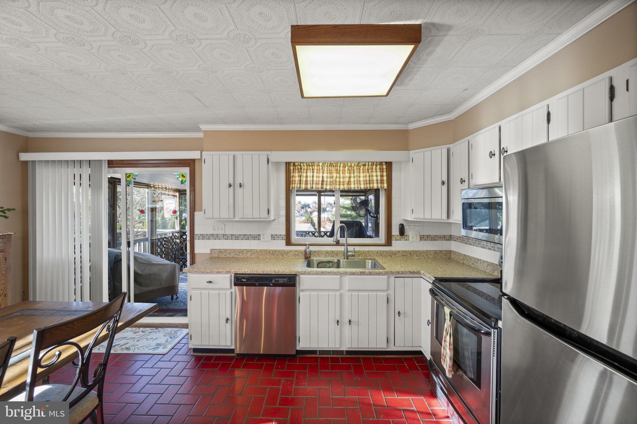 WESTMINSTER ELECTION DISTRICT - Residential