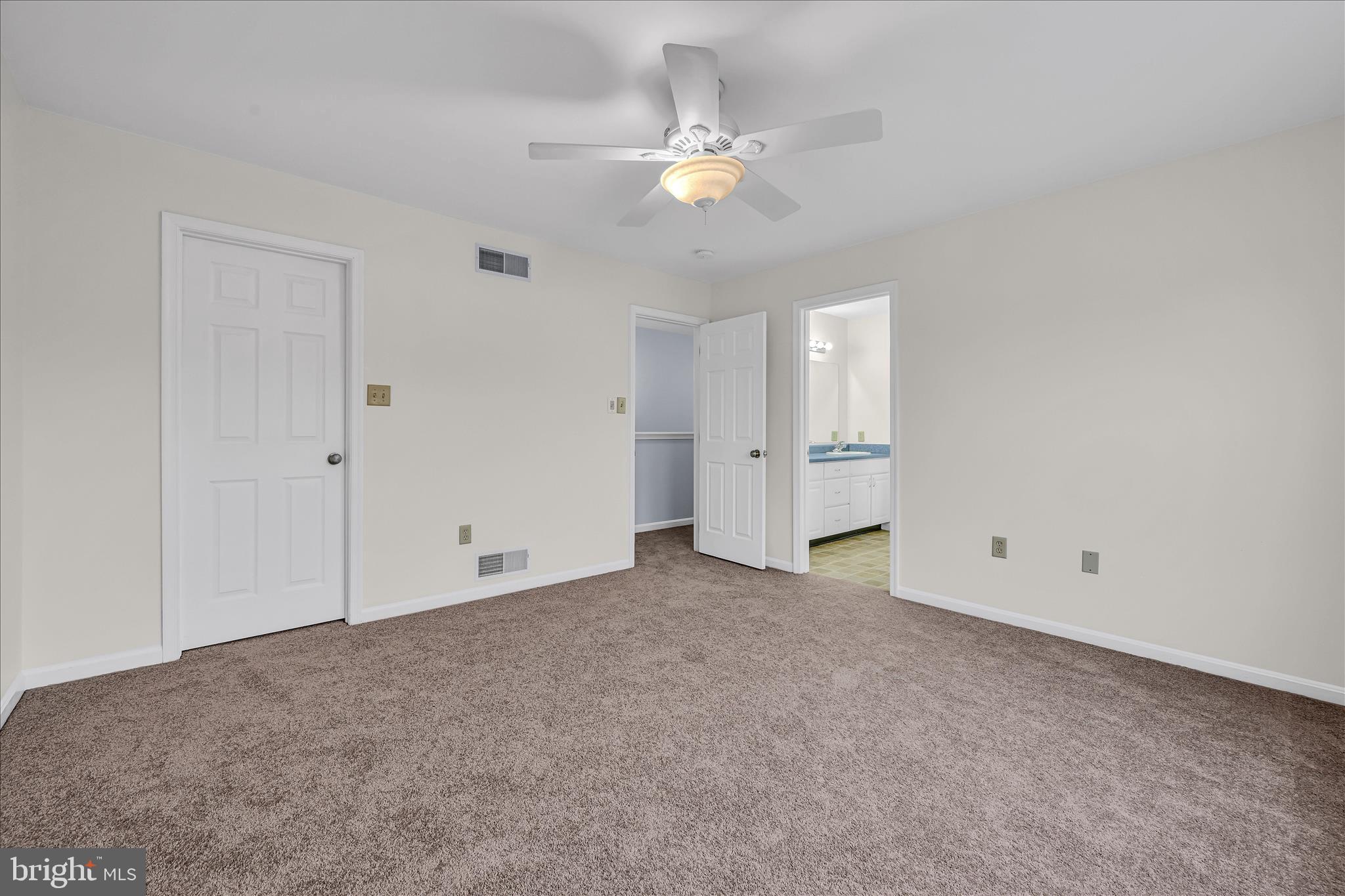 VILLAS AT HERSHEY MEADOWS - Residential