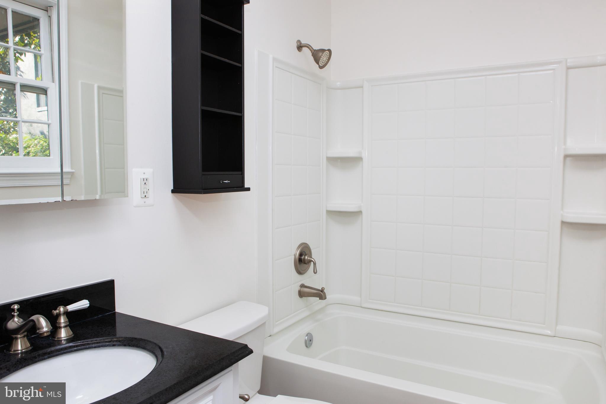 OLD TOWN ALEXANDRIA - Residential Lease