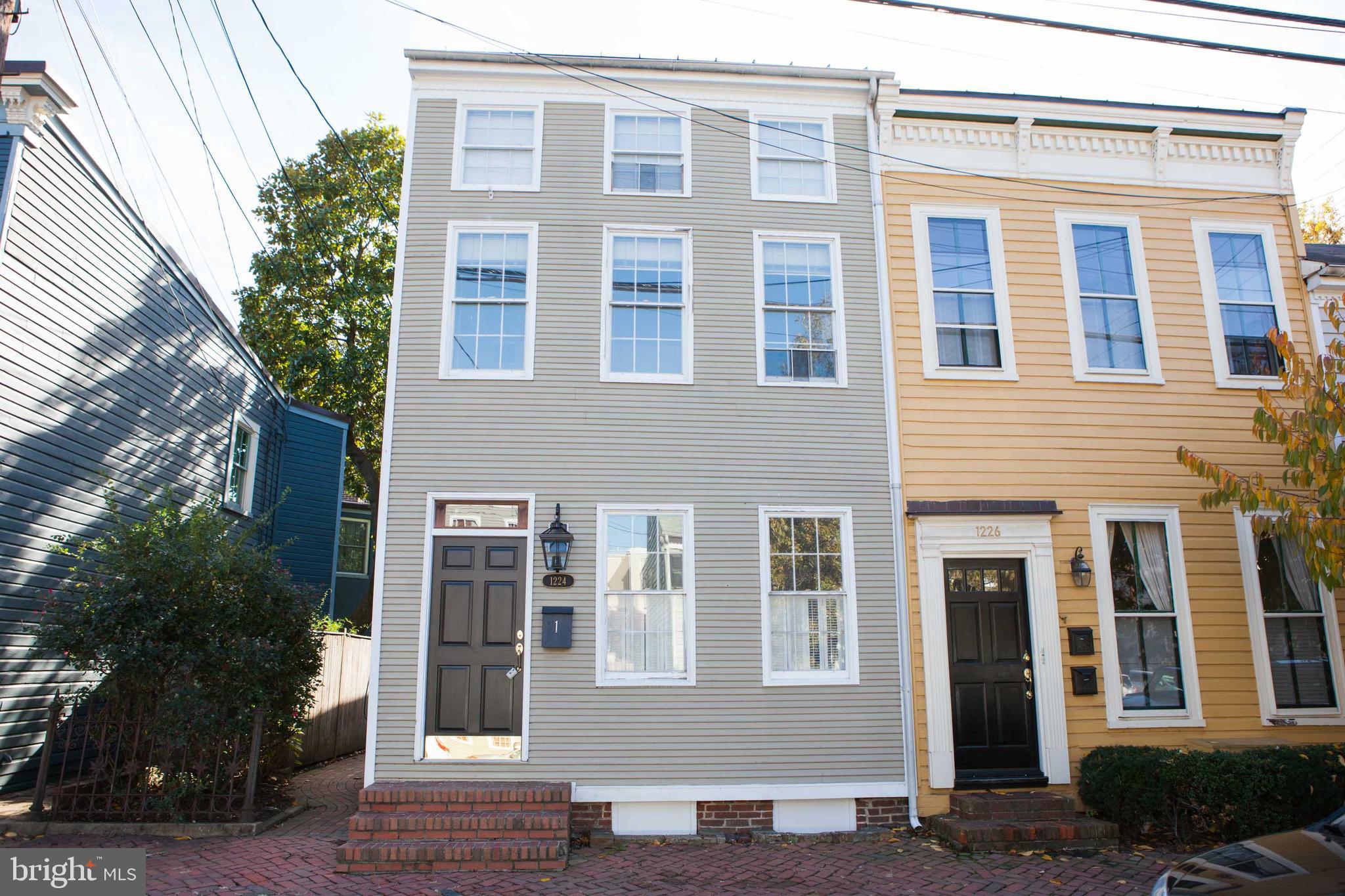 OLD TOWN ALEXANDRIA - Residential Lease