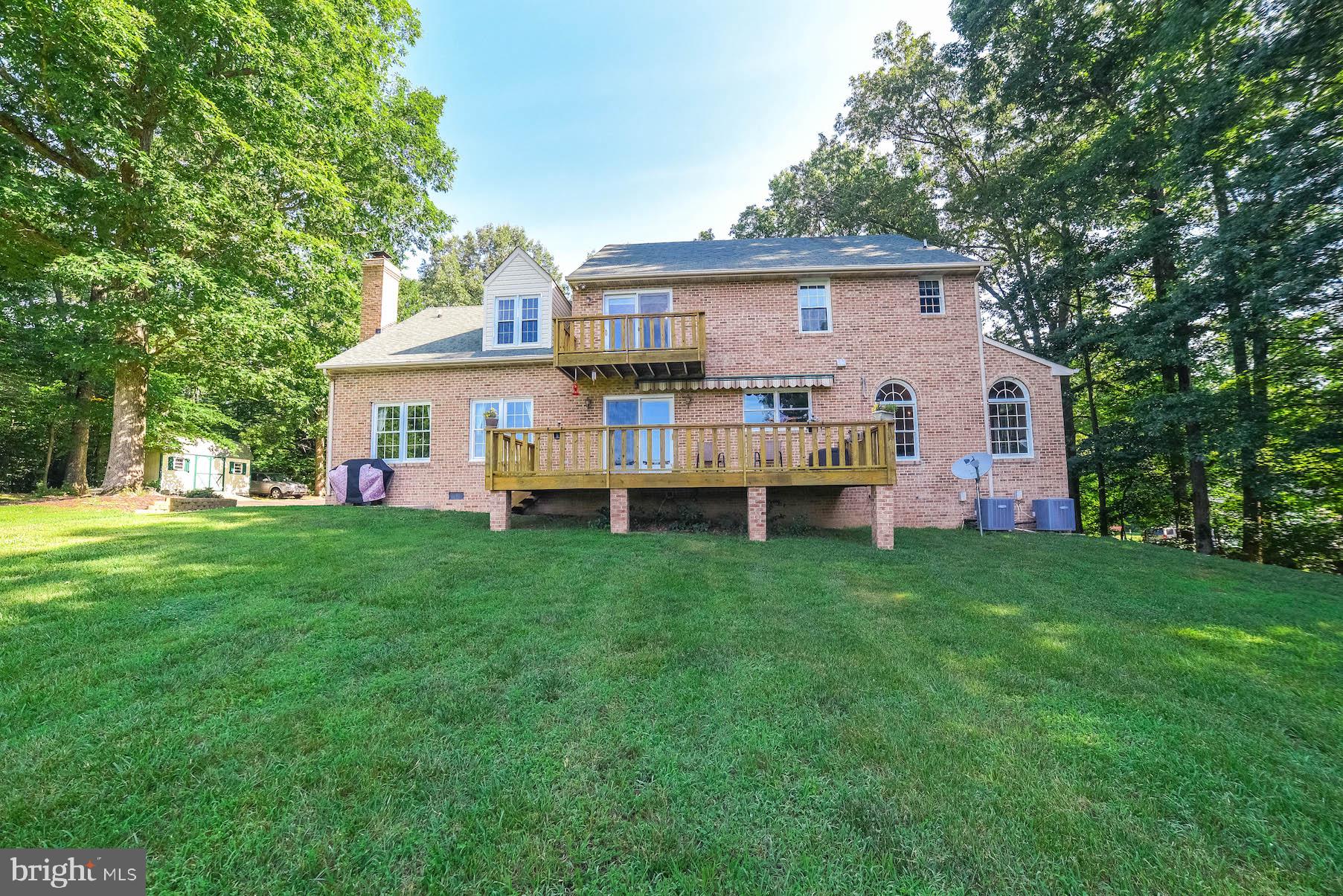 MOUNT EAGLE FARM - Residential