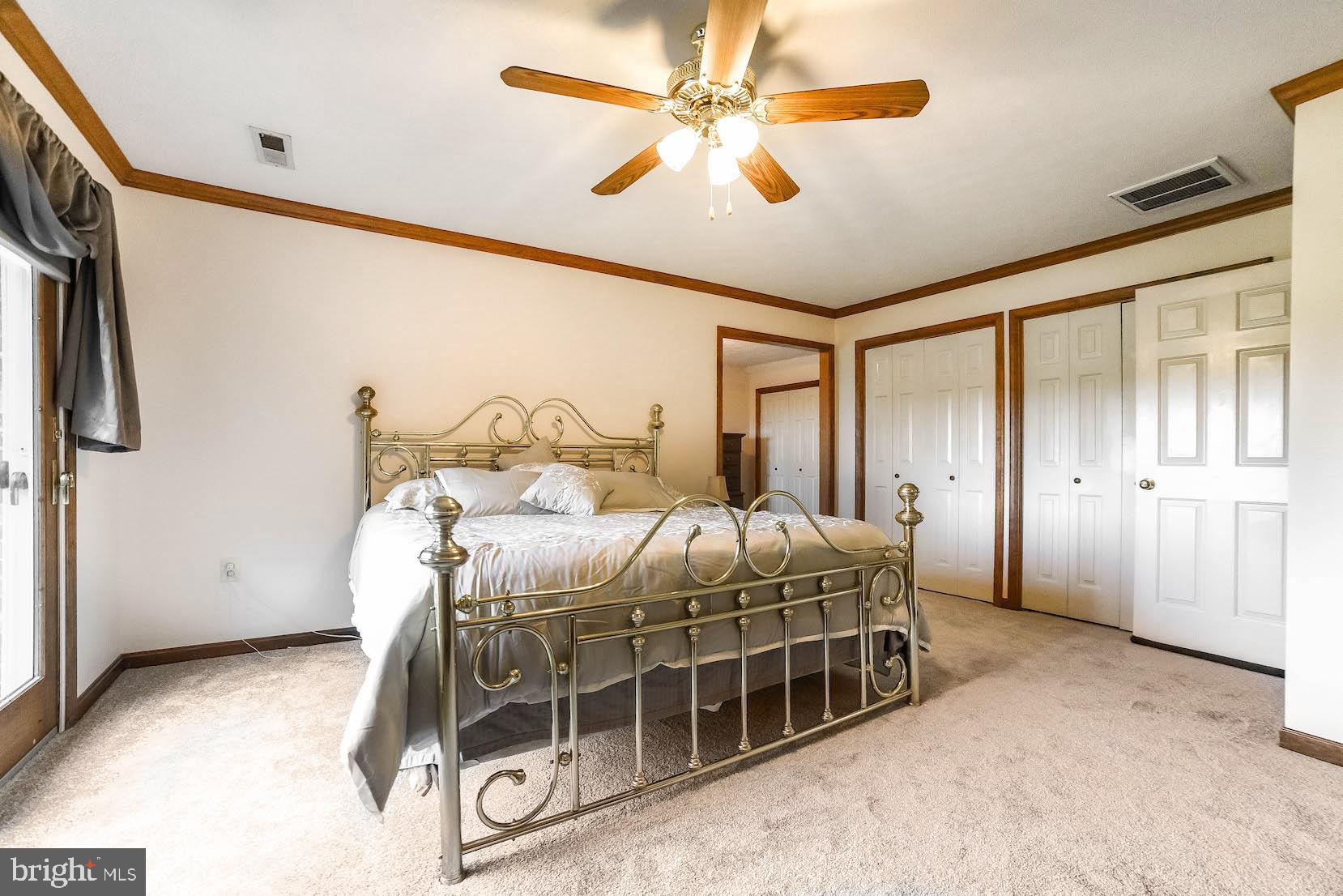 MOUNT EAGLE FARM - Residential