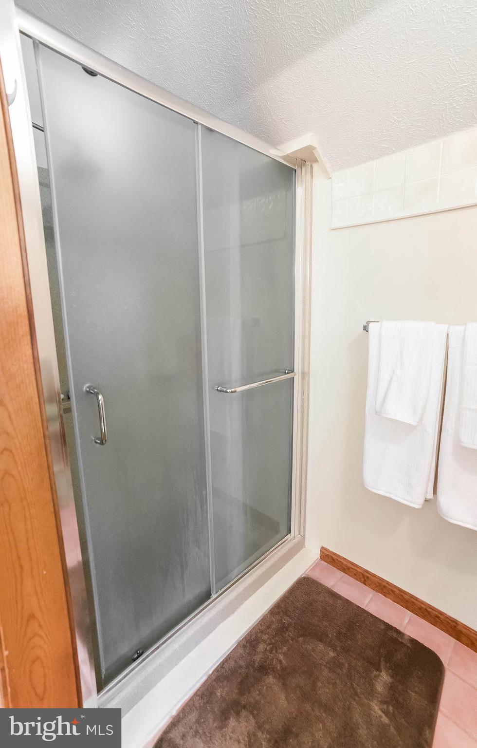 MOUNT EAGLE FARM - Residential