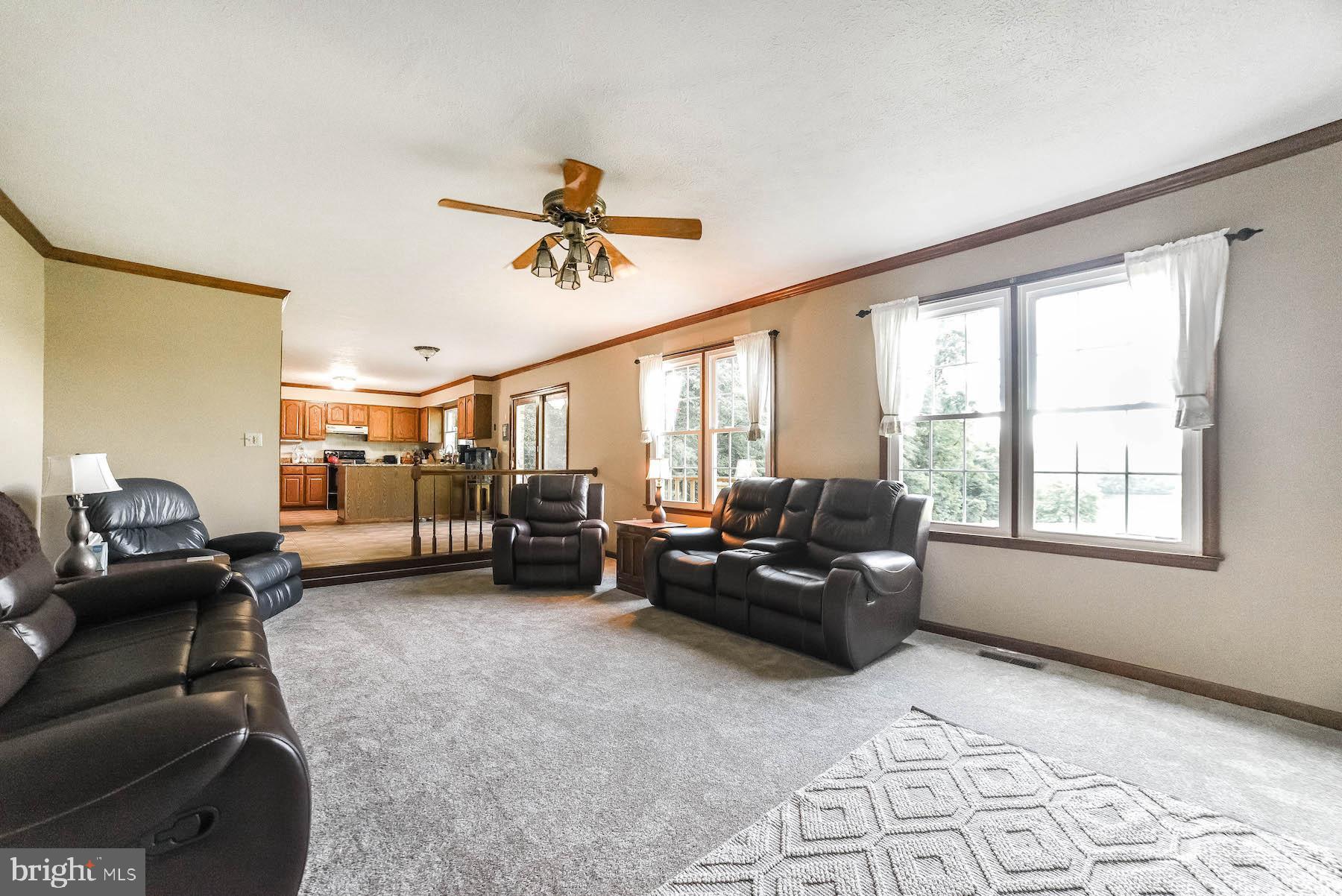 MOUNT EAGLE FARM - Residential