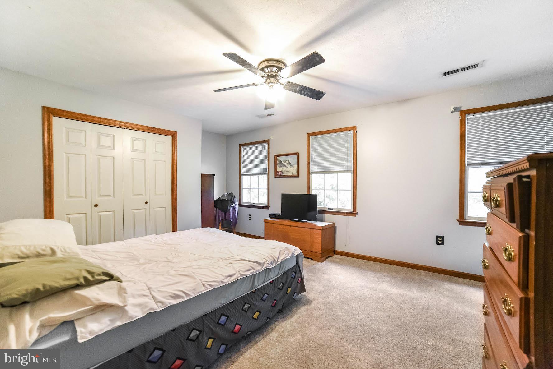 MOUNT EAGLE FARM - Residential