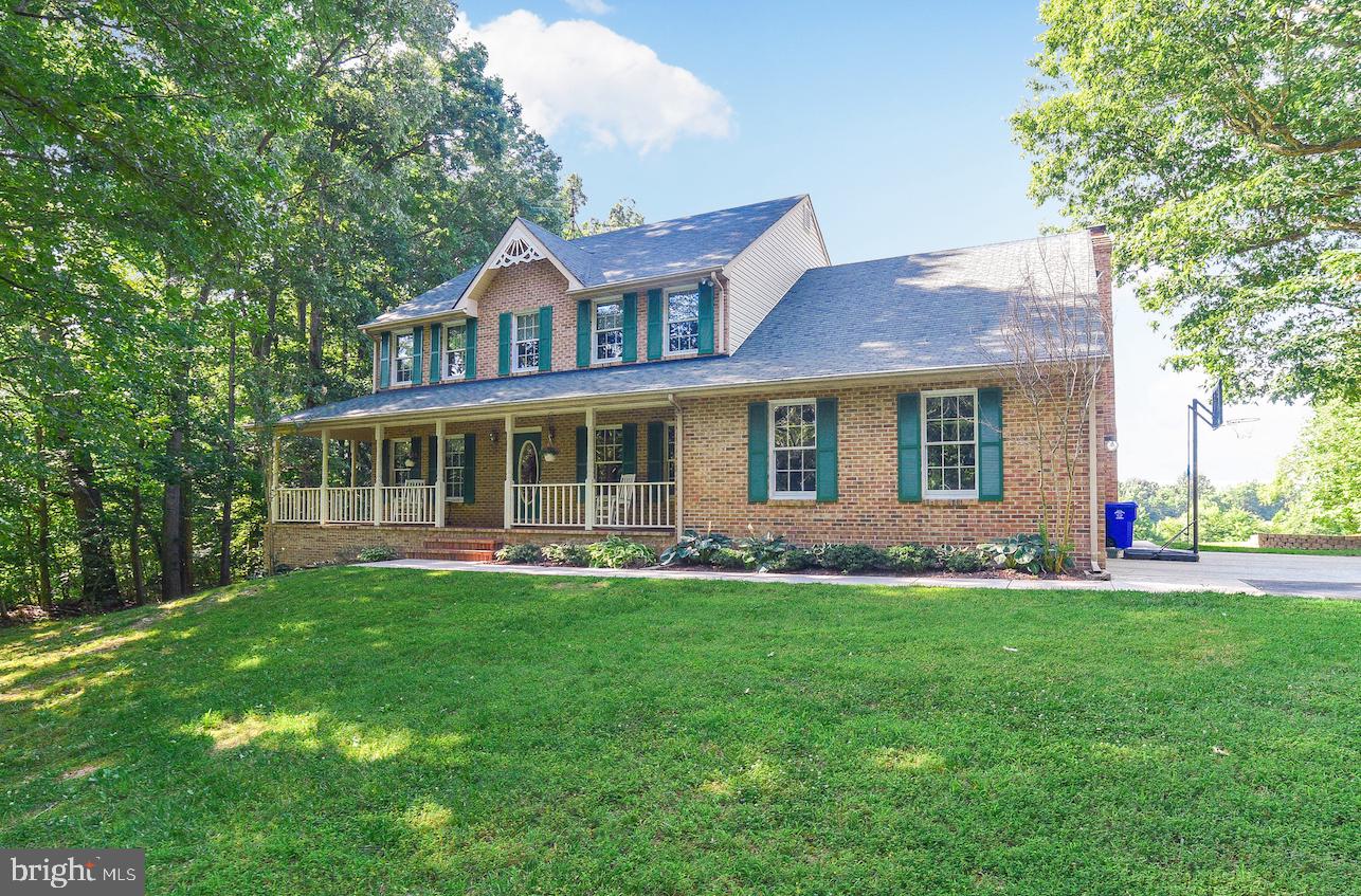 MOUNT EAGLE FARM - Residential