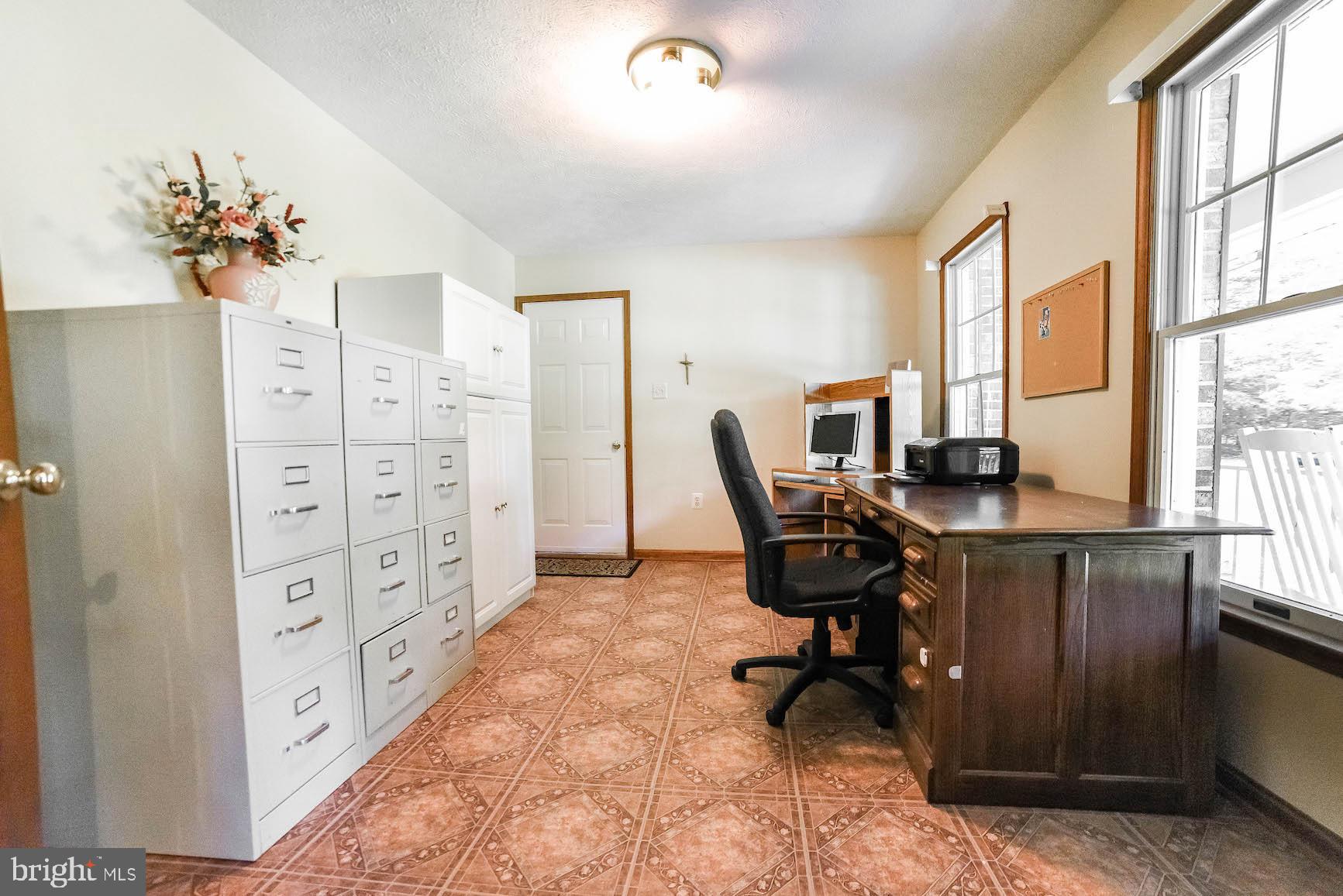 MOUNT EAGLE FARM - Residential