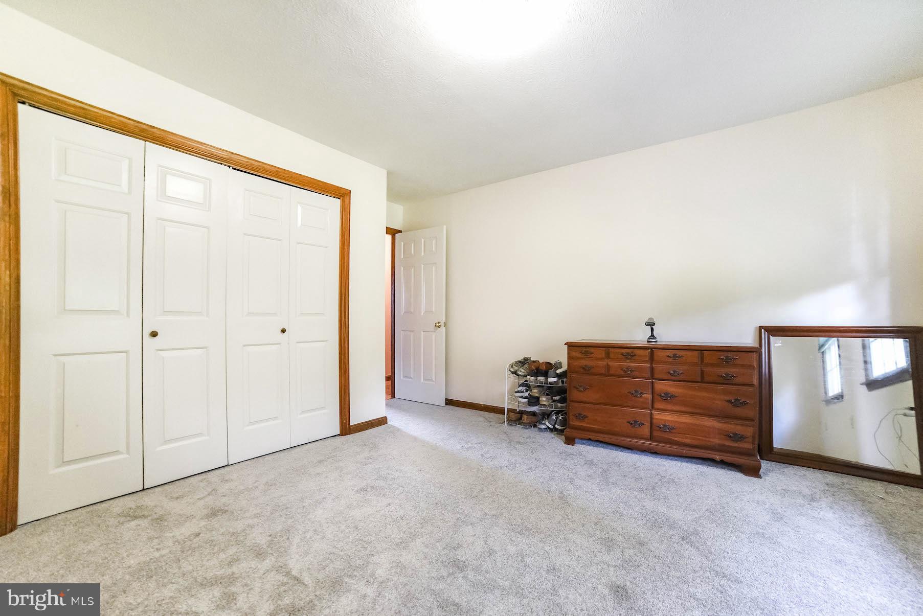 MOUNT EAGLE FARM - Residential