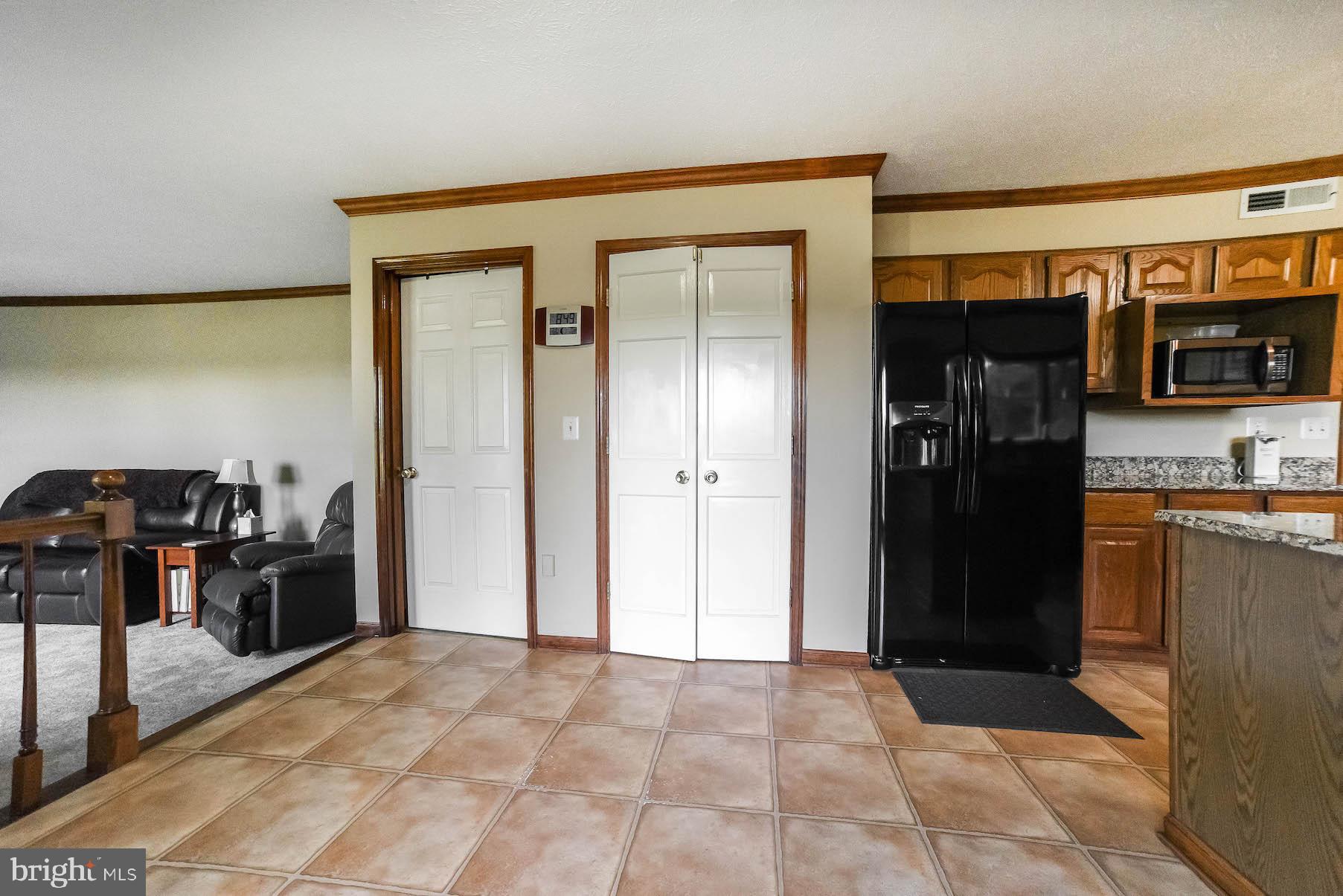 MOUNT EAGLE FARM - Residential