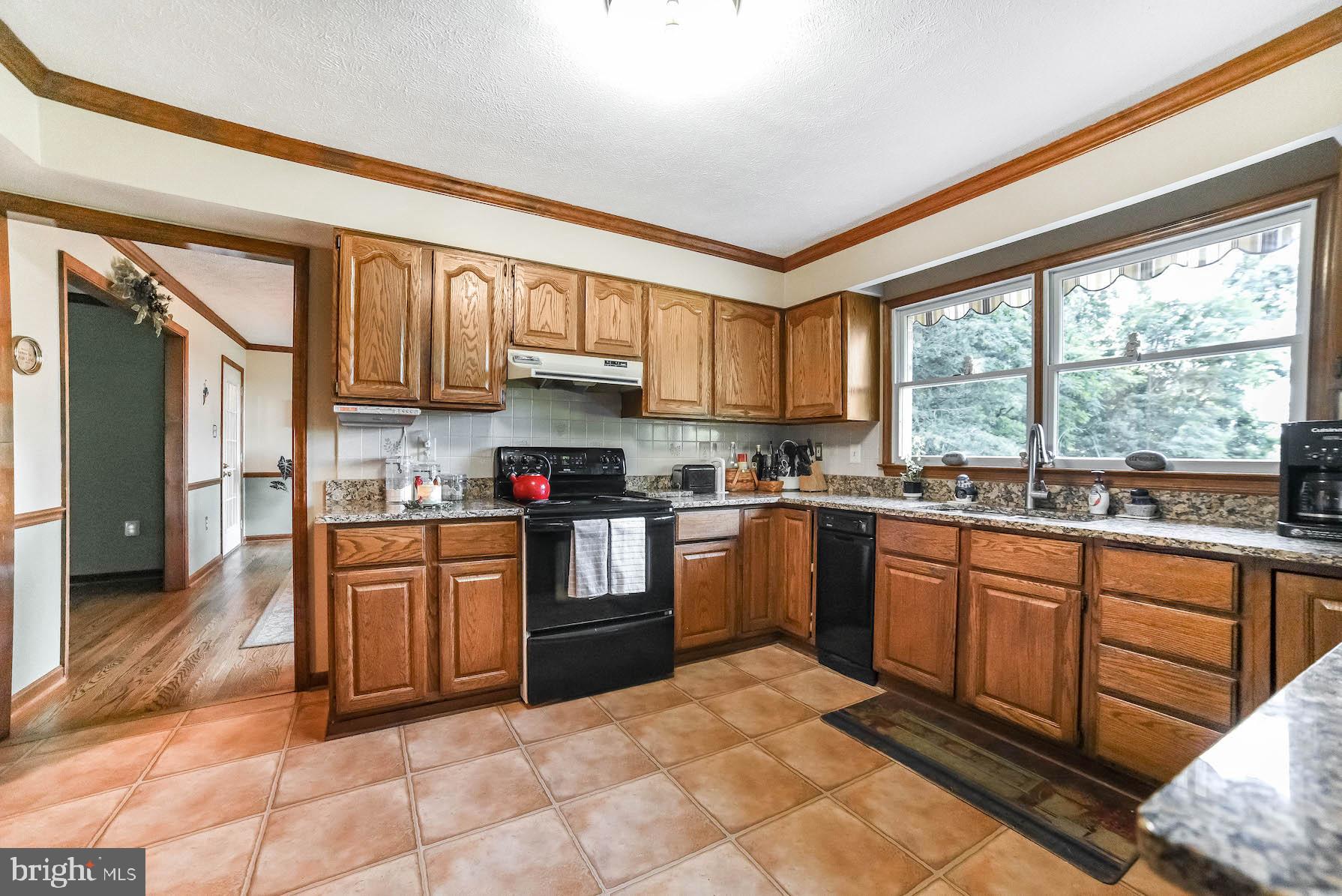 MOUNT EAGLE FARM - Residential