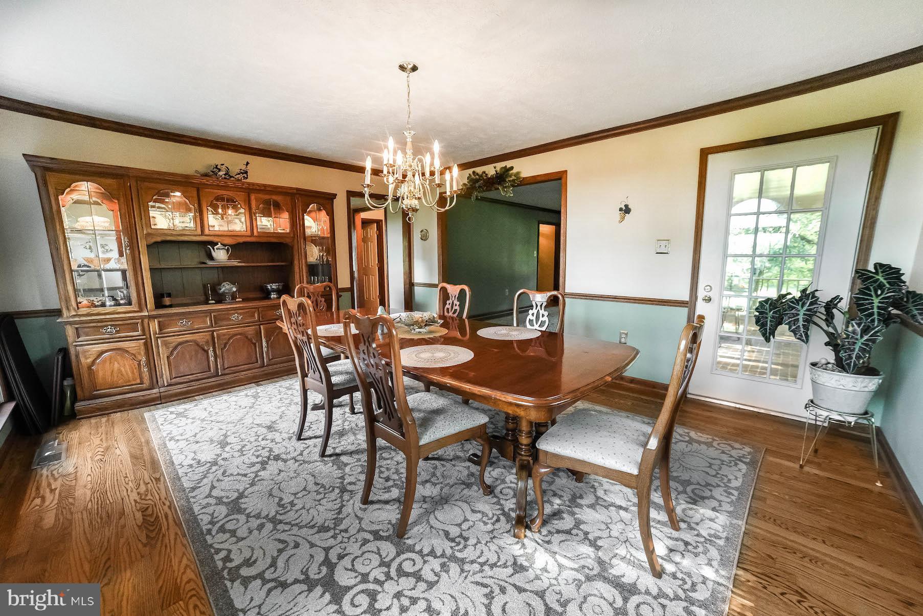 MOUNT EAGLE FARM - Residential