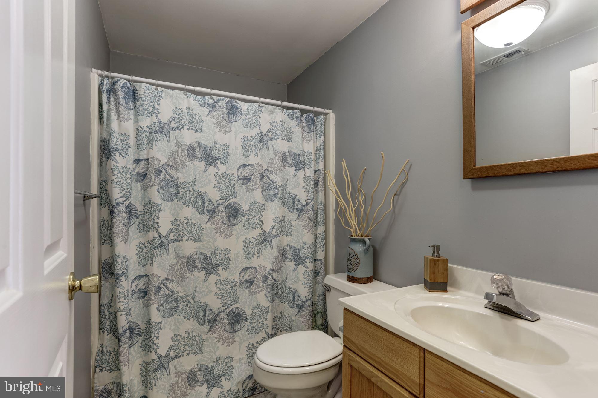 AVALON SHORES - Residential