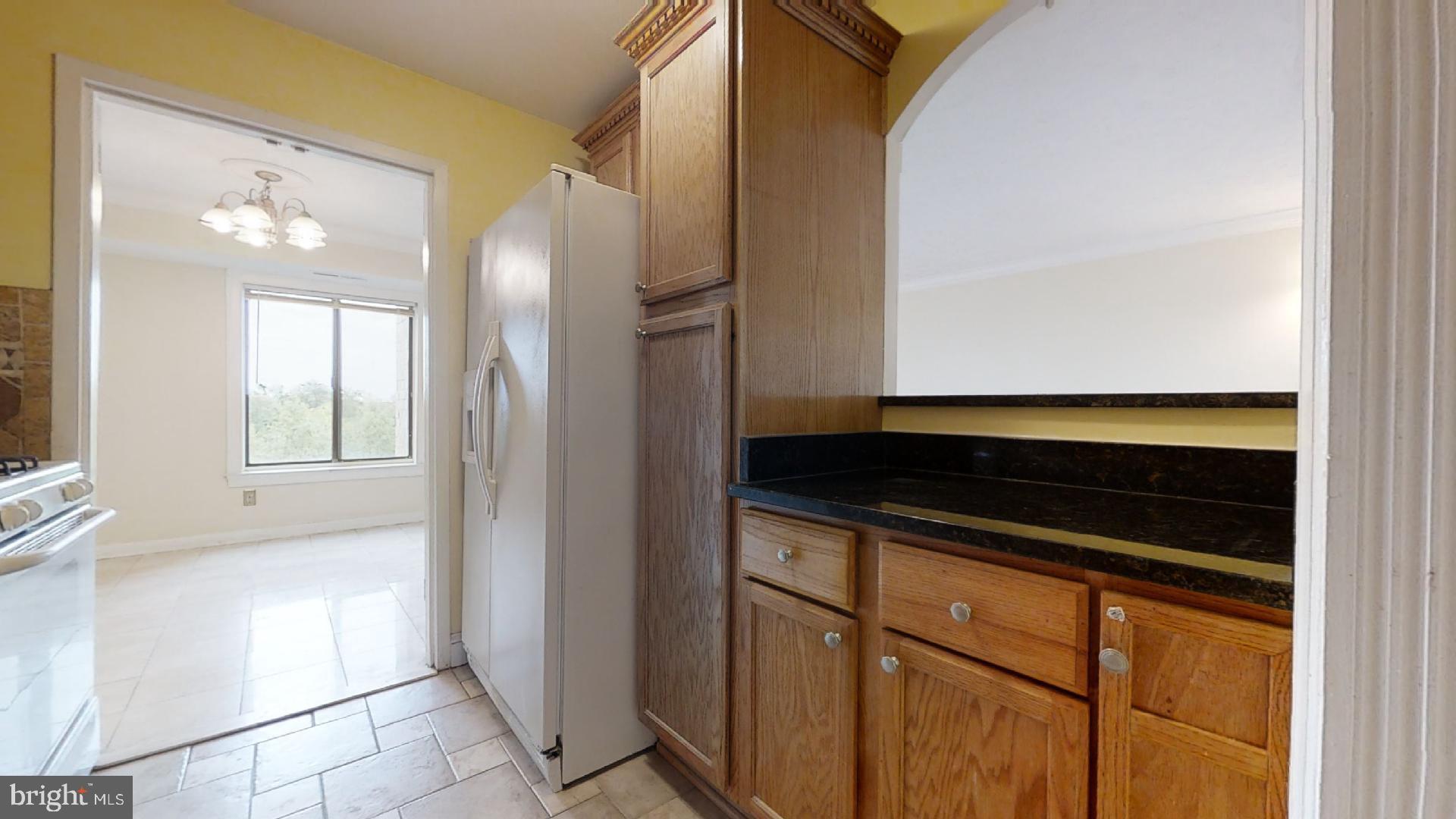 WOODLAKE TOWERS - Residential Lease