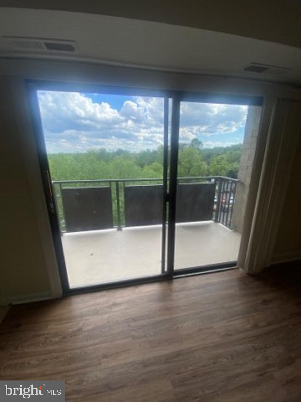 WOODLAKE TOWERS - Residential Lease