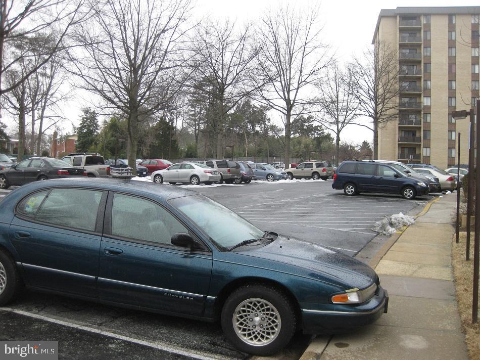 WOODLAKE TOWERS - Residential Lease