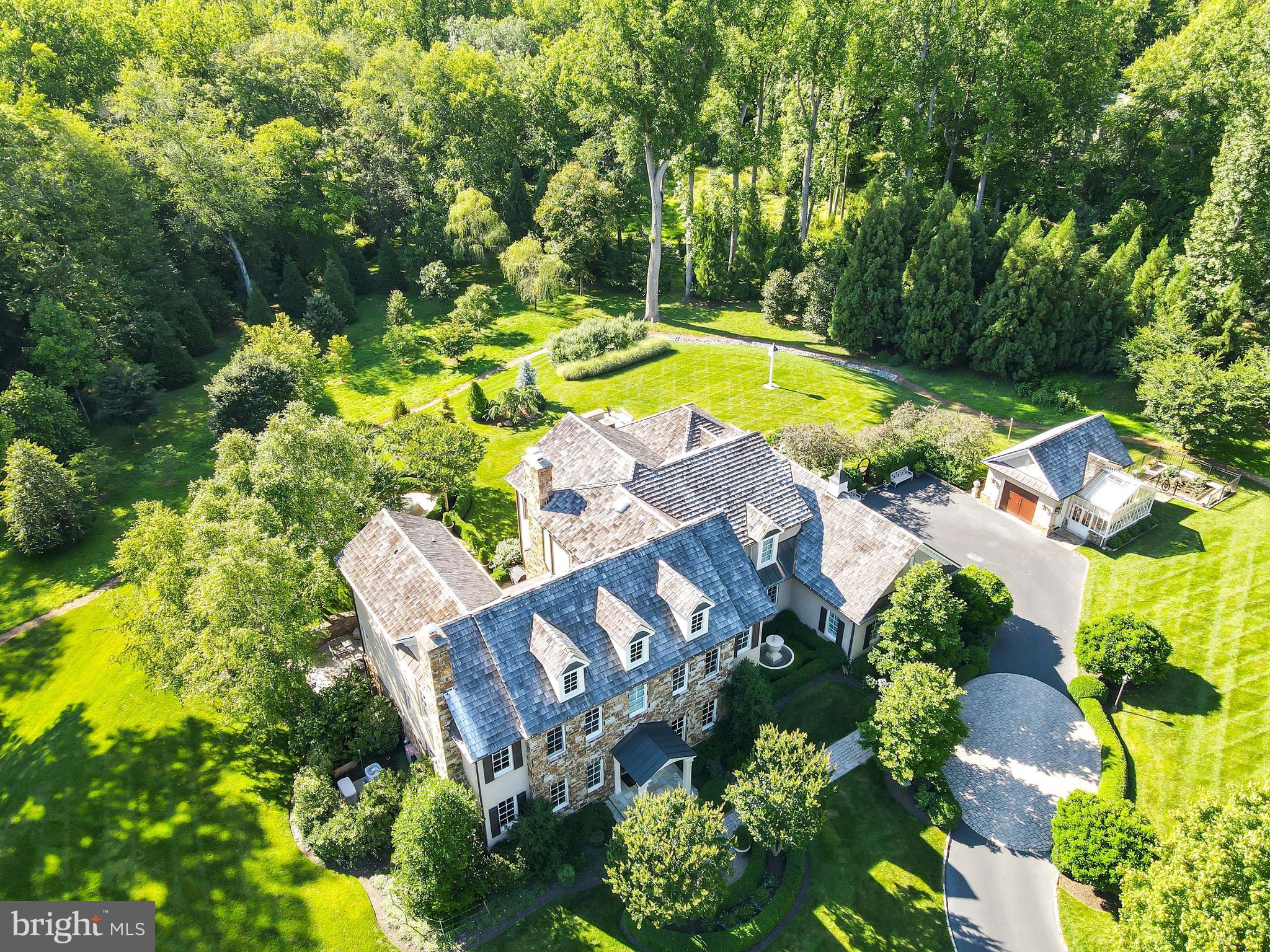 LANE AT FOUR STAIRS - Residential