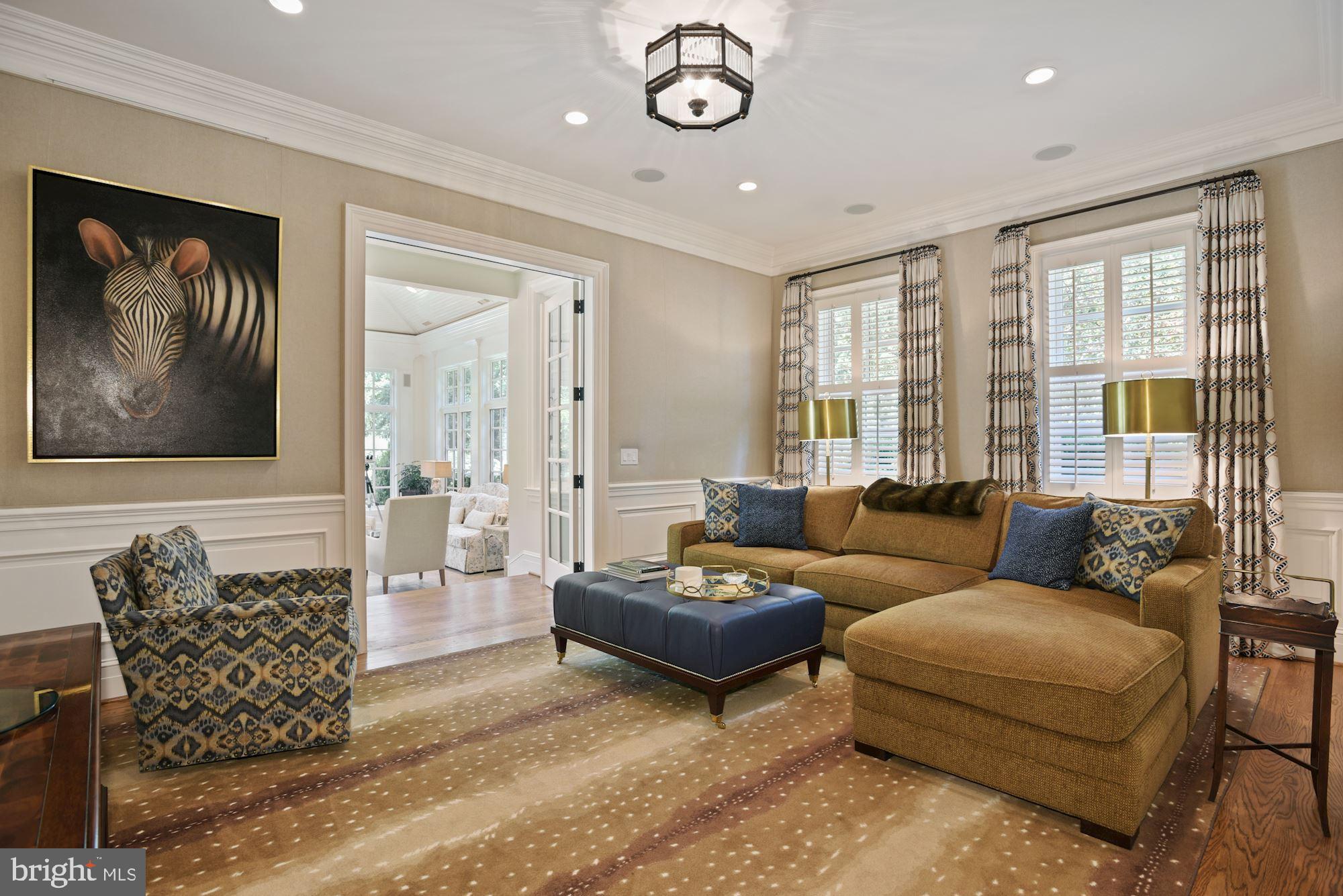 LANE AT FOUR STAIRS - Residential