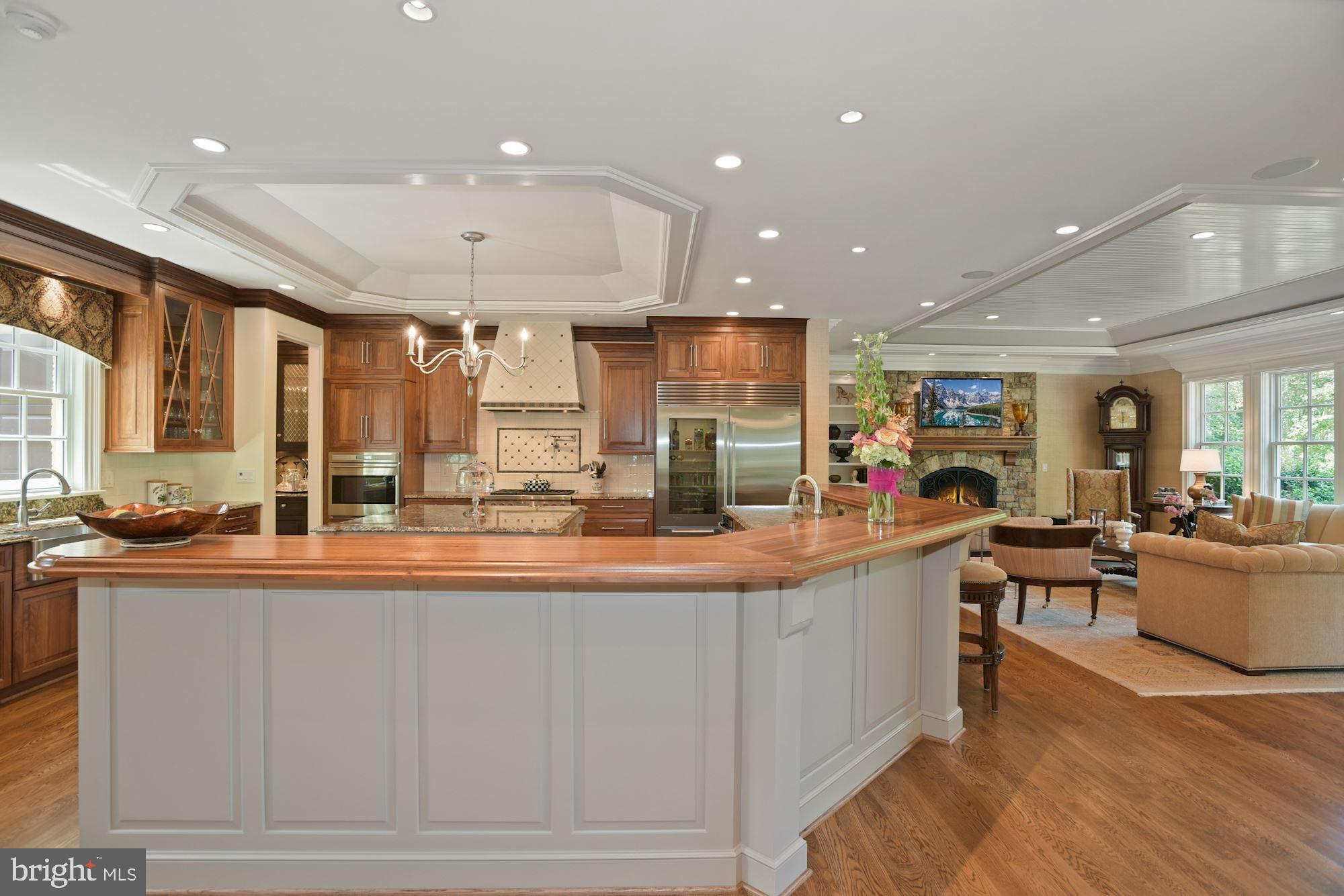 LANE AT FOUR STAIRS - Residential