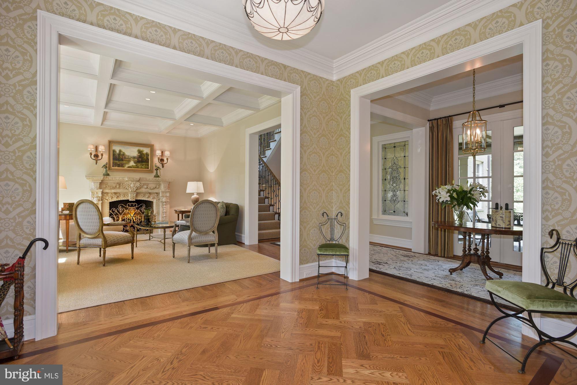 LANE AT FOUR STAIRS - Residential