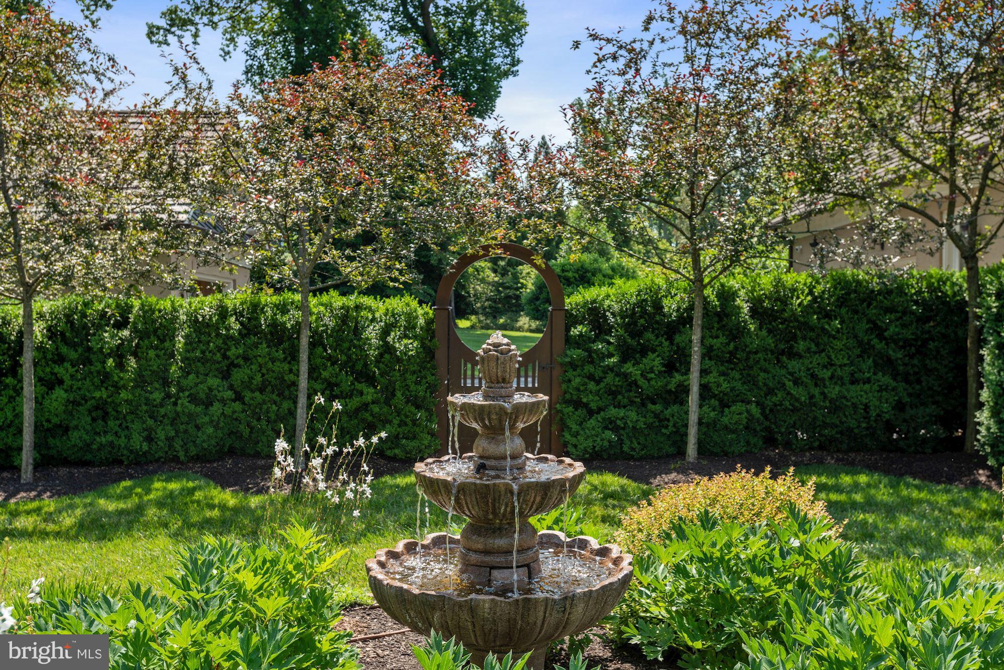 LANE AT FOUR STAIRS - Residential